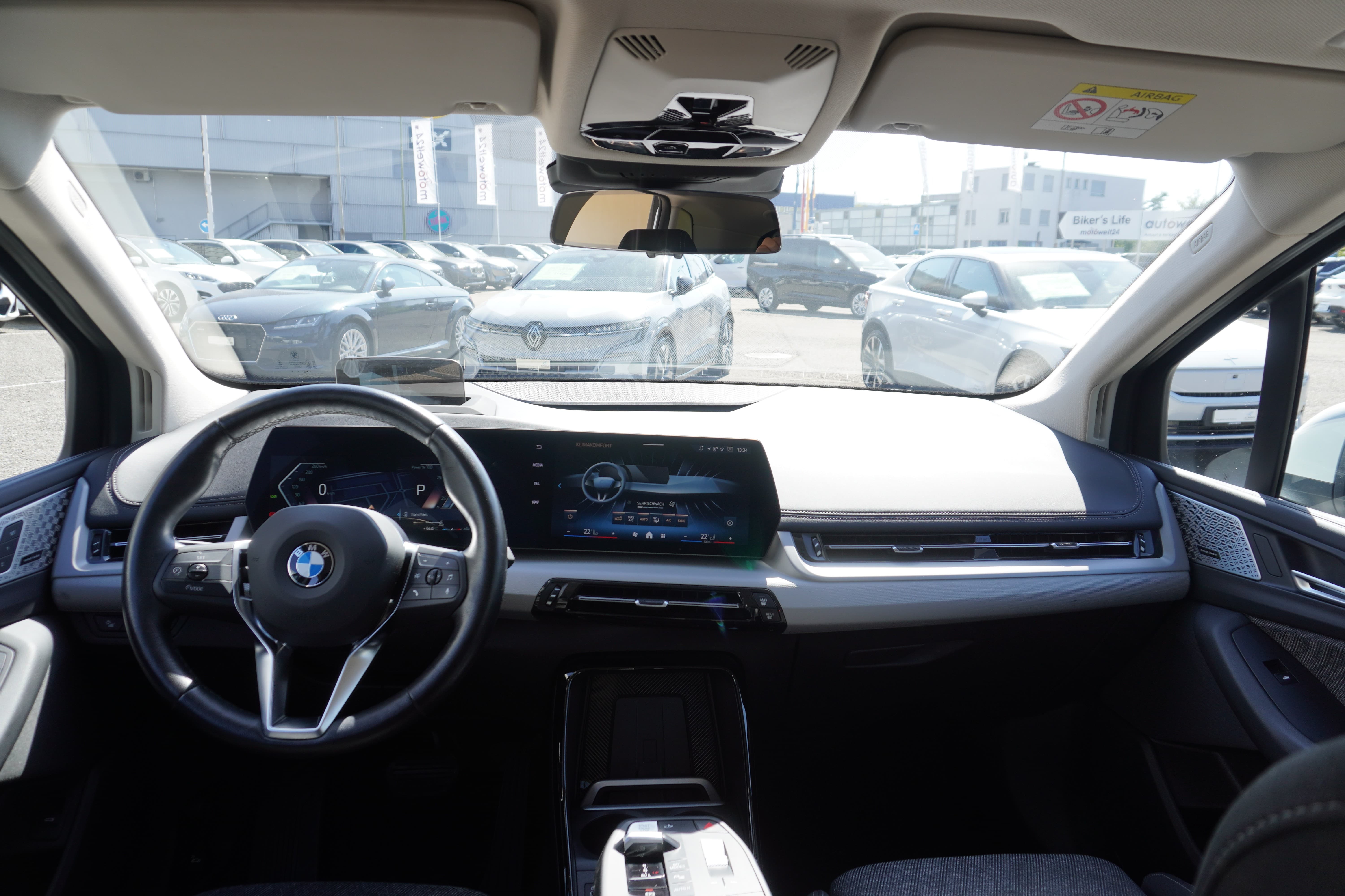 BMW 218d Active Tourer DKG - Bild 21