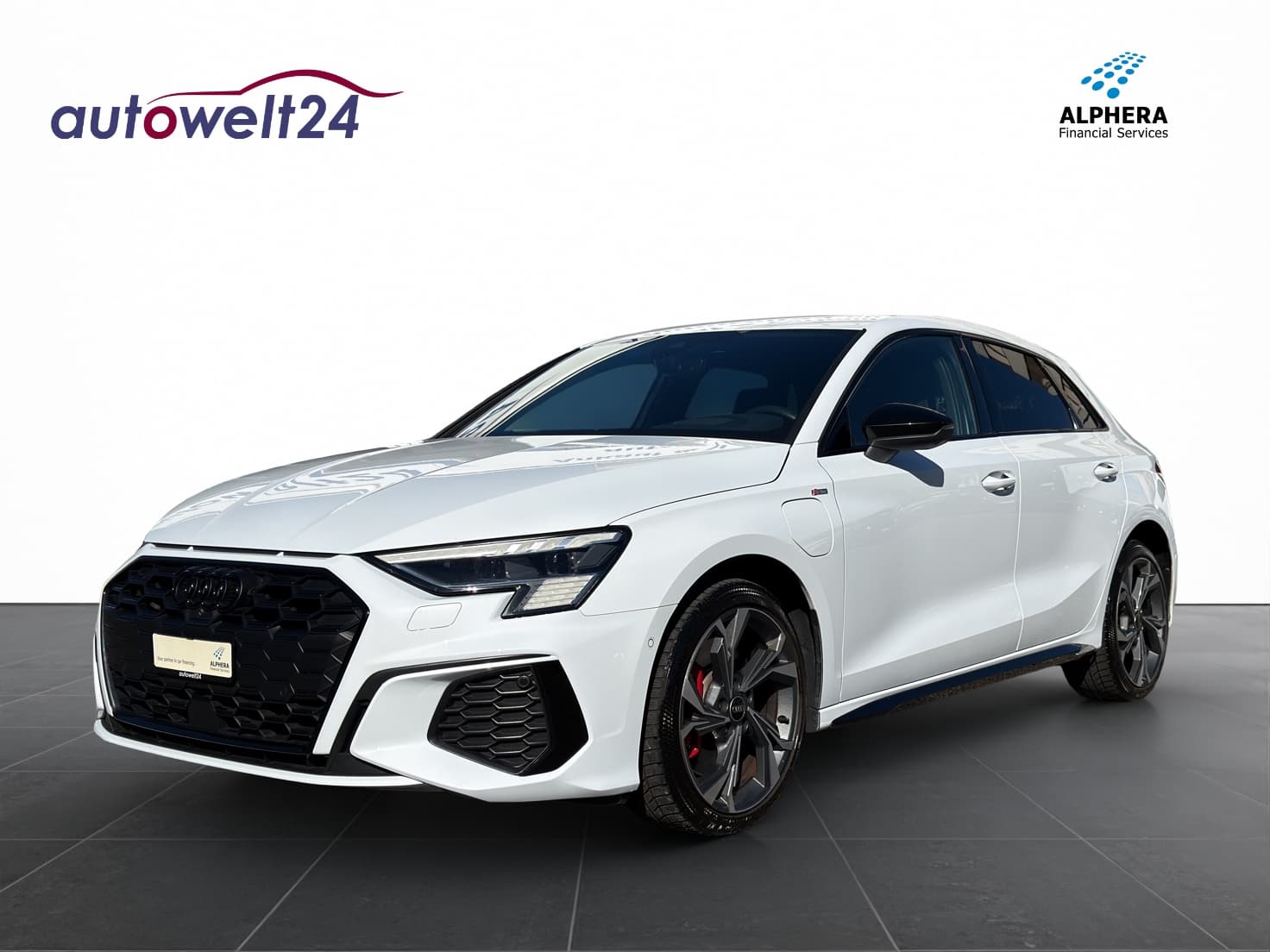 AUDI A3 Sportback 45 TFSI e S line S-tronic - Bild 1