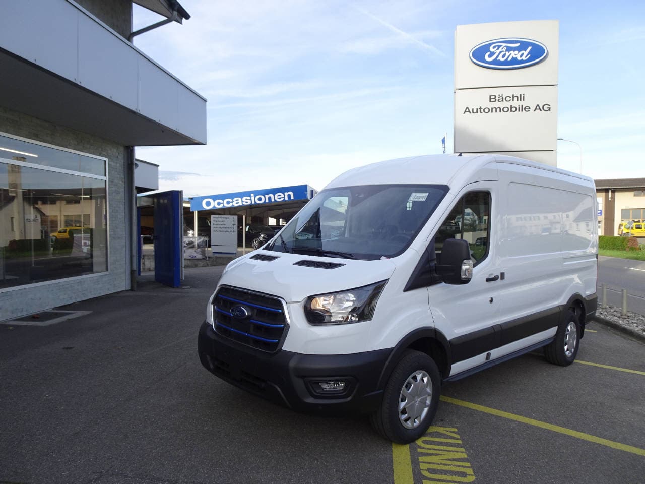 FORD E-Transit Van 350 L2 H2 Trend