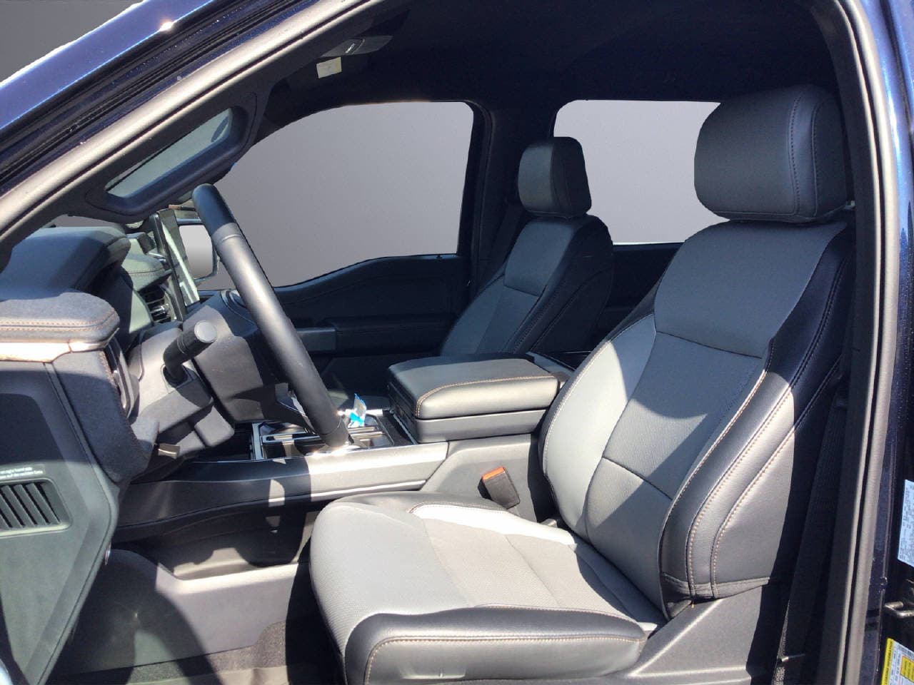 FORD F-150 Lightning DKab.Pick-up 98 kWh Lariat Launch Edition 4x4 - Bild 4