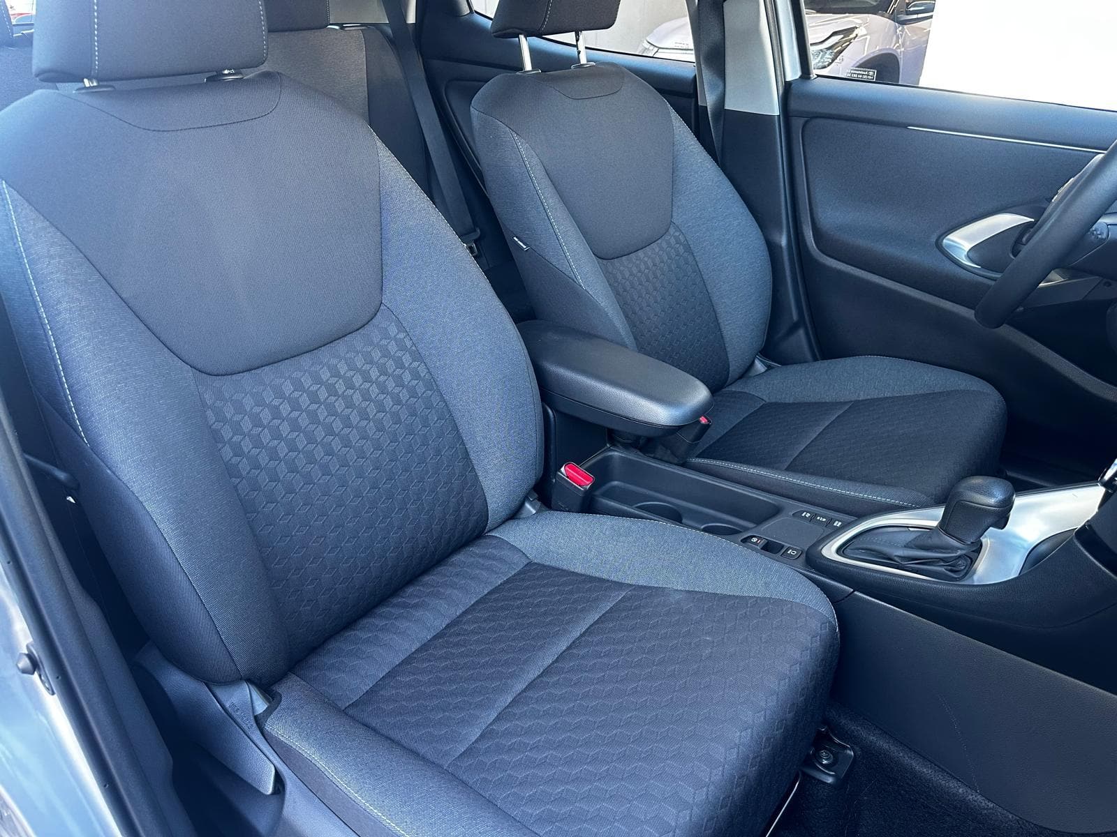 TOYOTA Yaris 1.5 VVT-i HSD Comfort - Bild 15