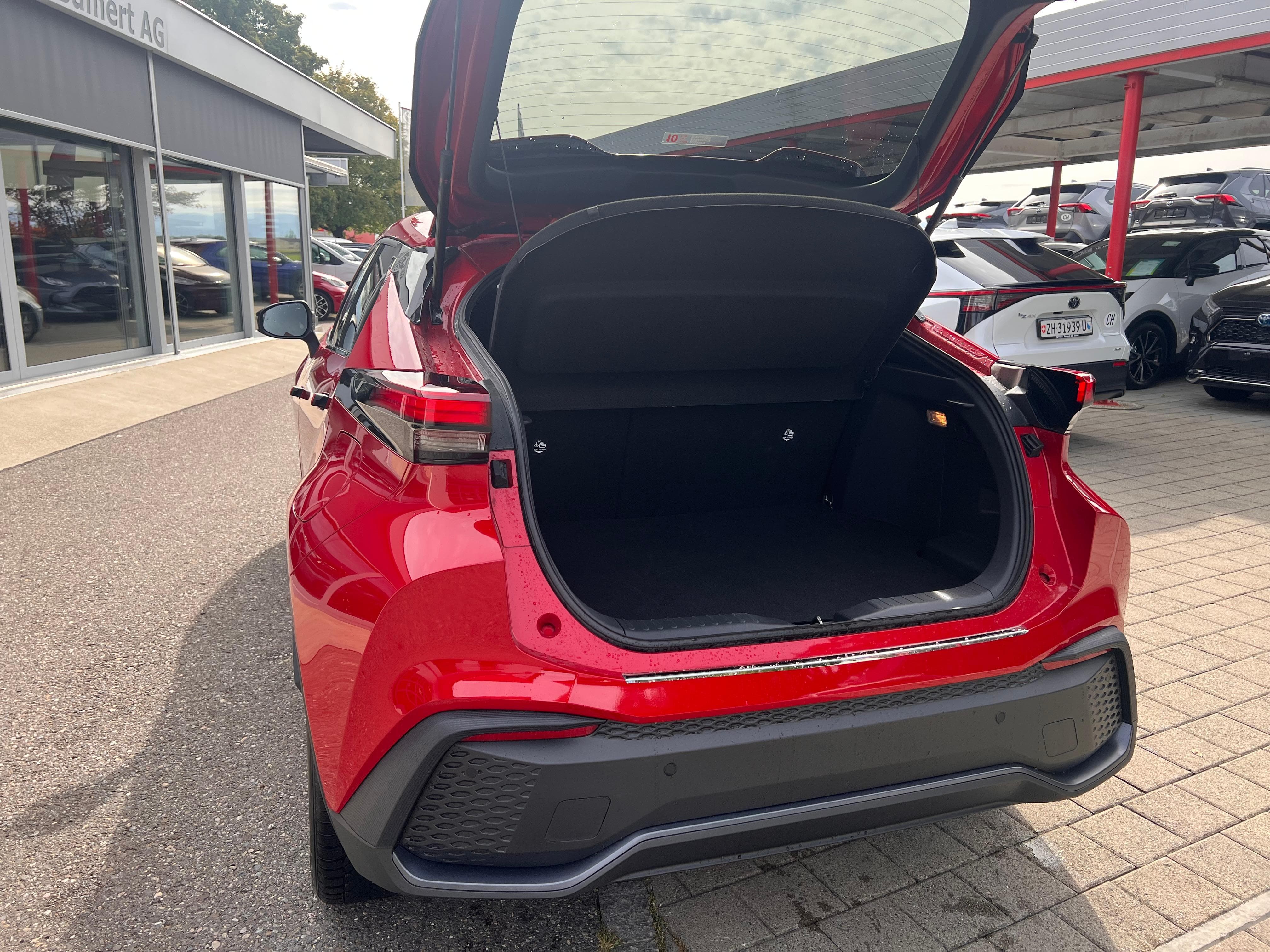 TOYOTA C-HR 2.0 PHEV Swiss Edition - Bild 7