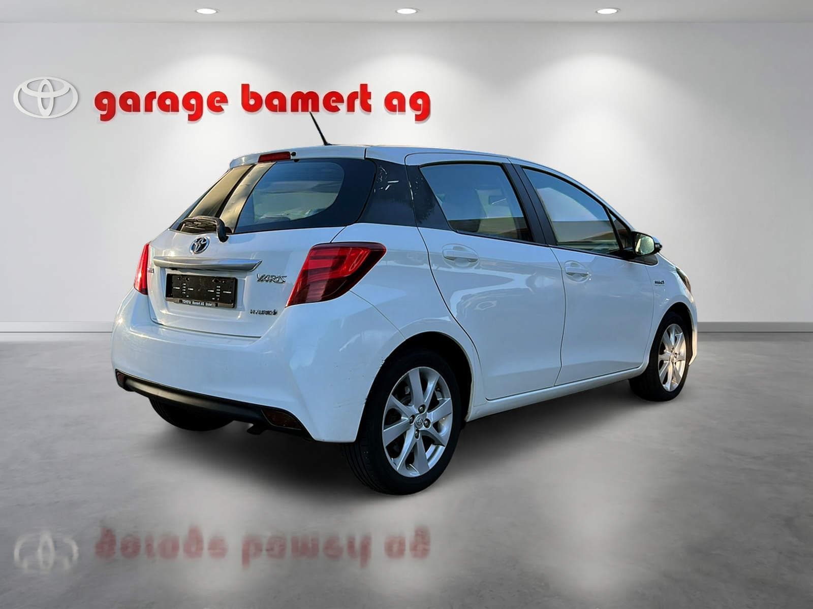 TOYOTA Yaris 1.5 VVT-i HSD Luna - Bild 6