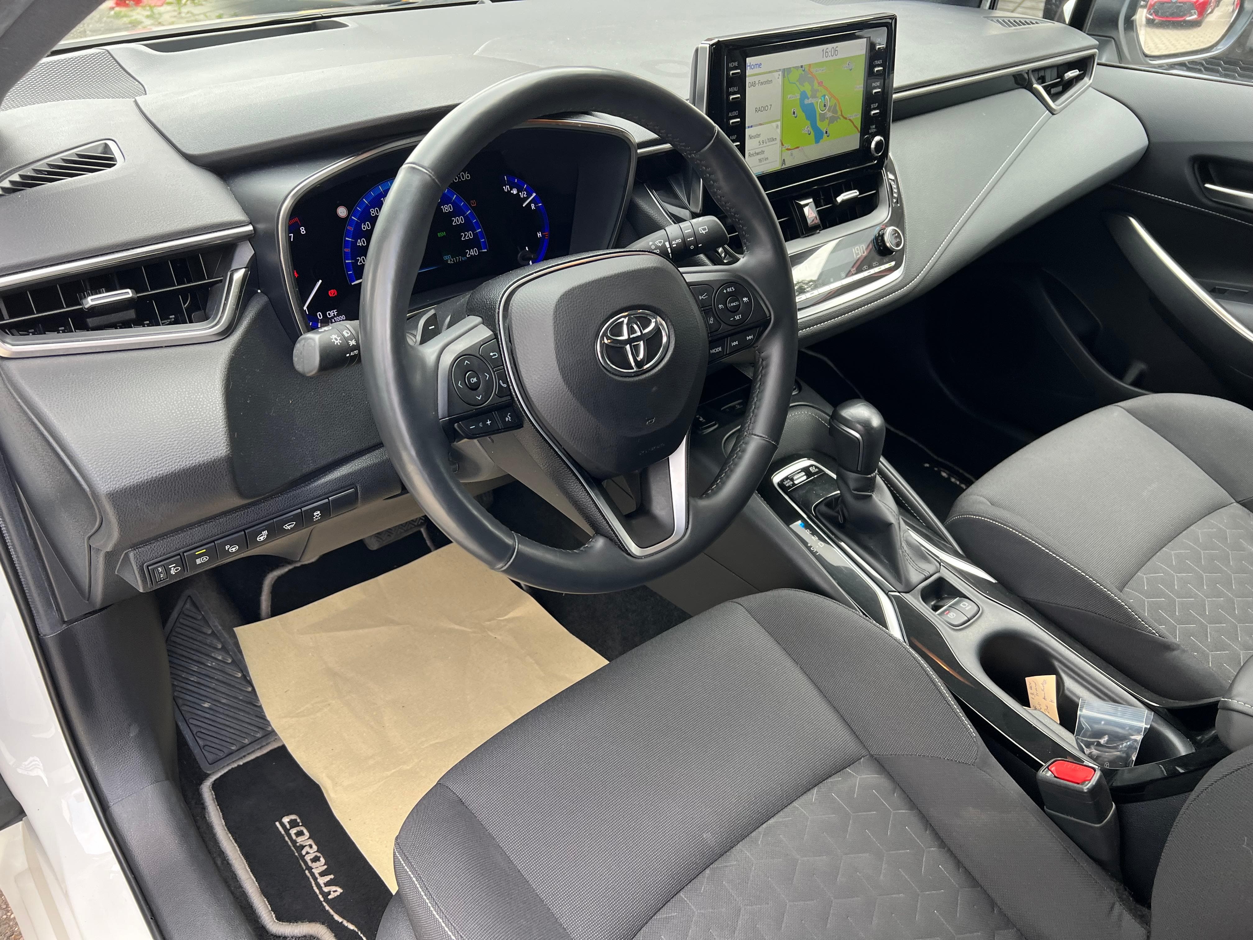 TOYOTA Corolla 2.0 HSD Trend - Bild 8