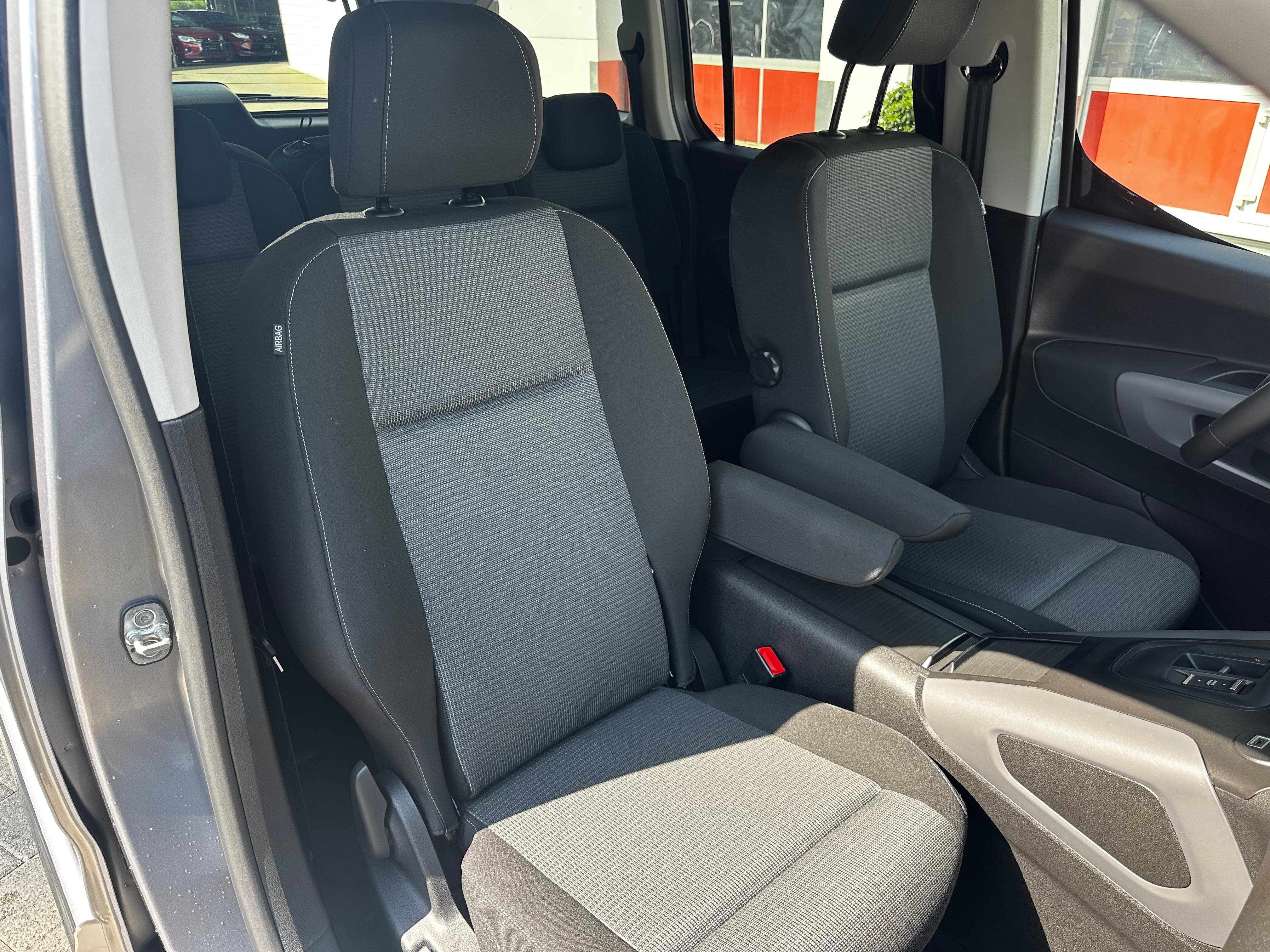 TOYOTA Proace City Verso L2 1.5 HDi 130 Style - Bild 15