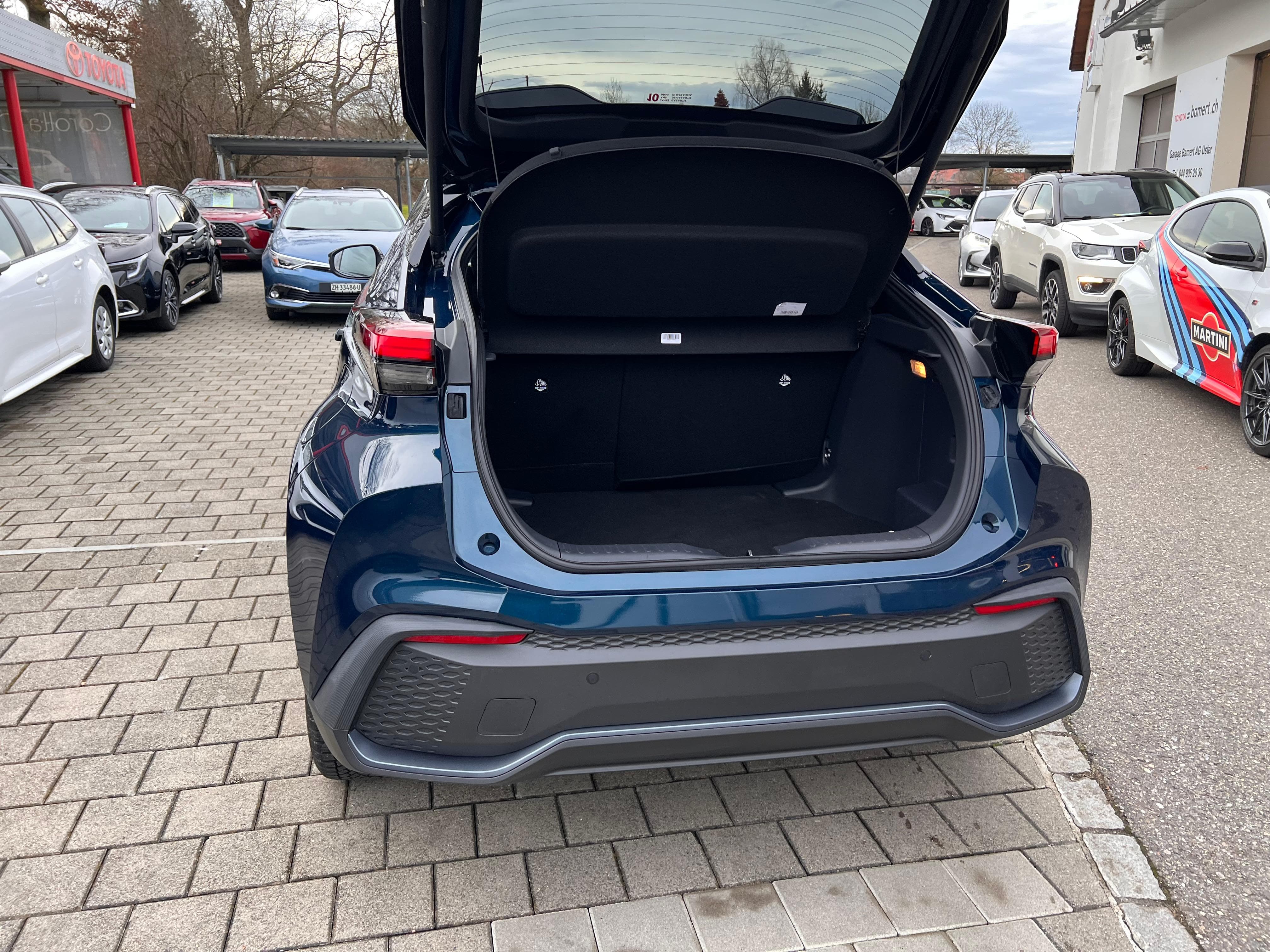 TOYOTA C-HR 2.0 HEV Trend 4x4 - Bild 7