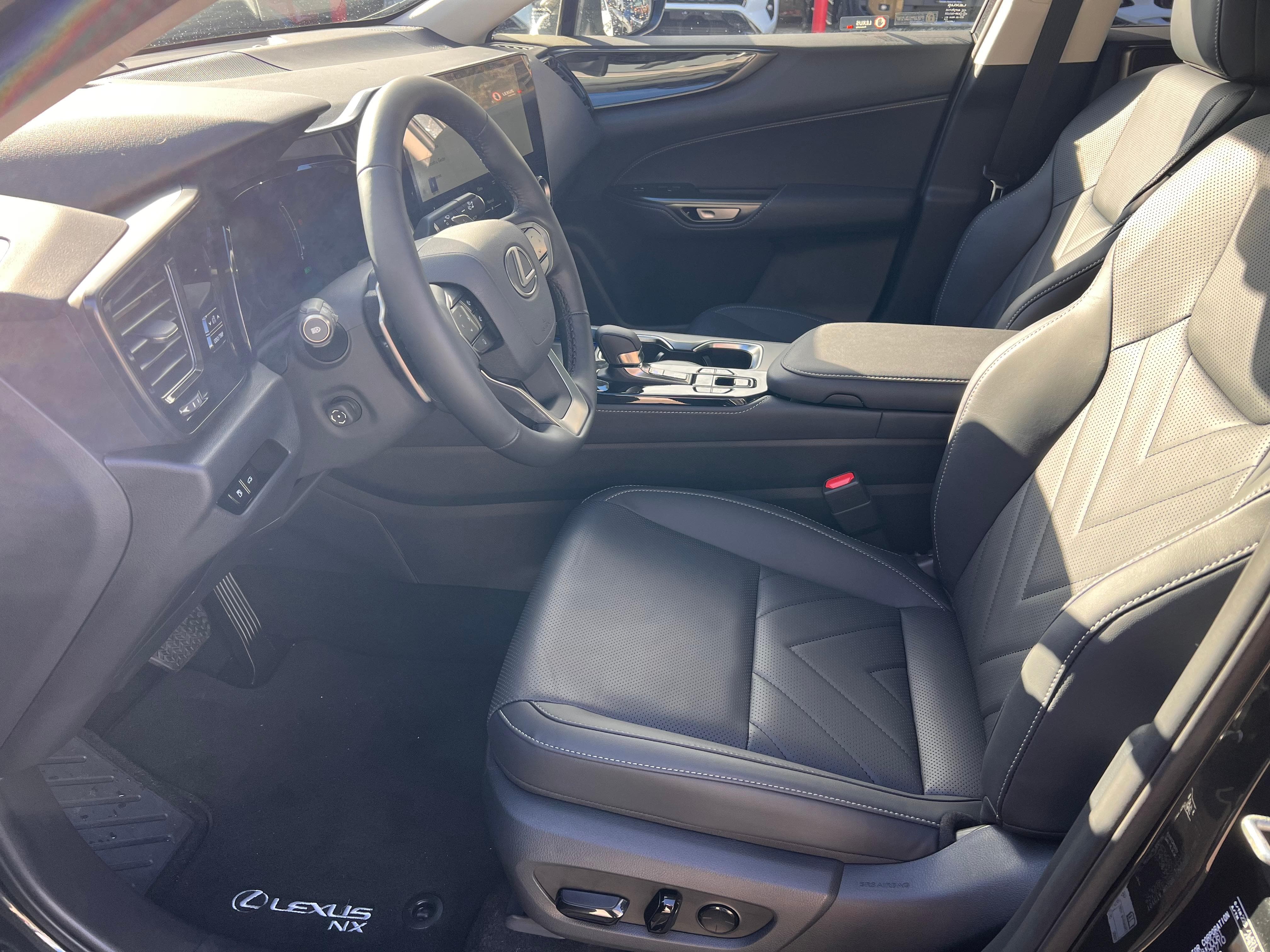 LEXUS NX 450h+ Excellence - Bild 9