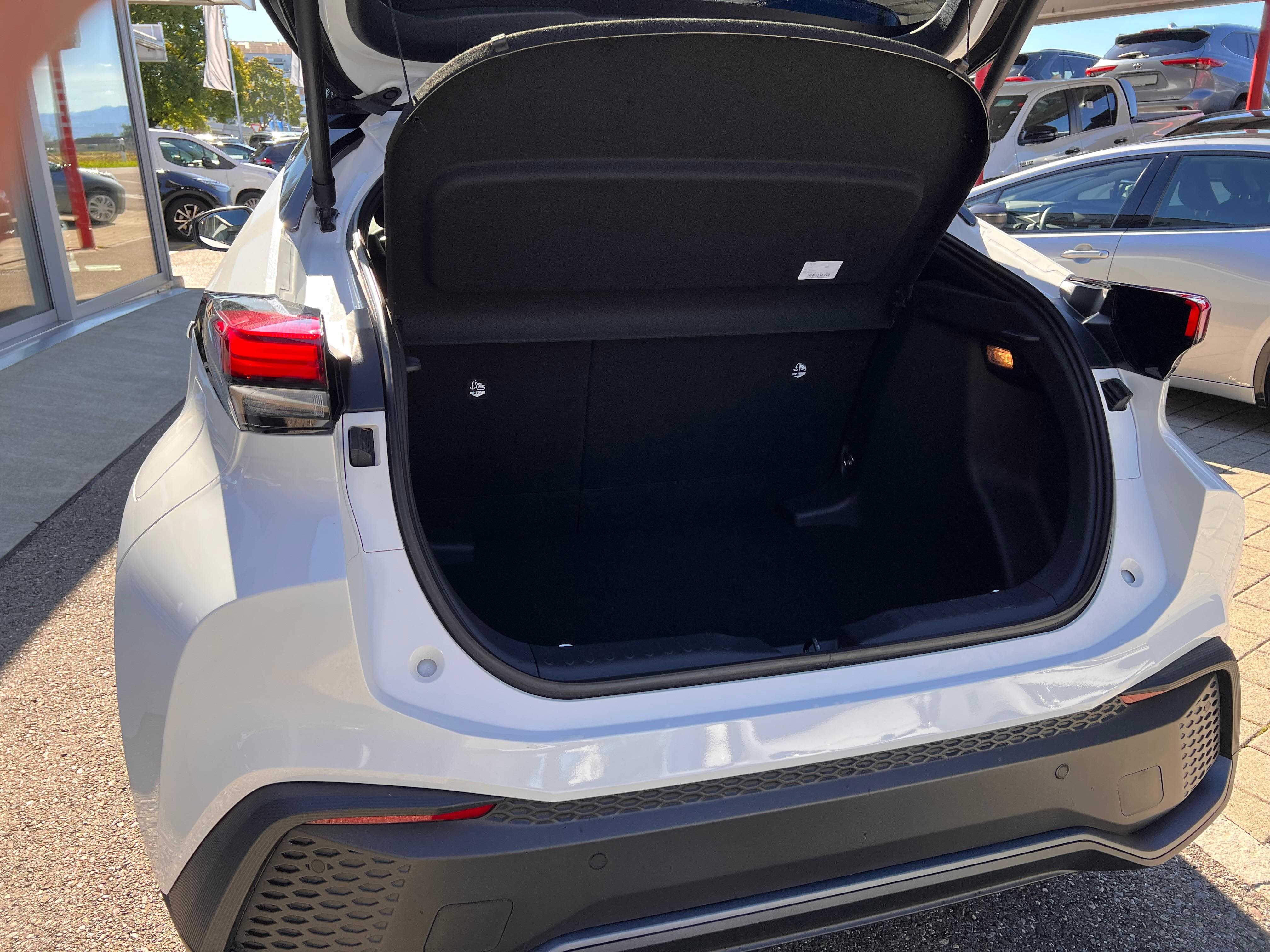 TOYOTA C-HR 1.8 HEV Trend - Bild 7