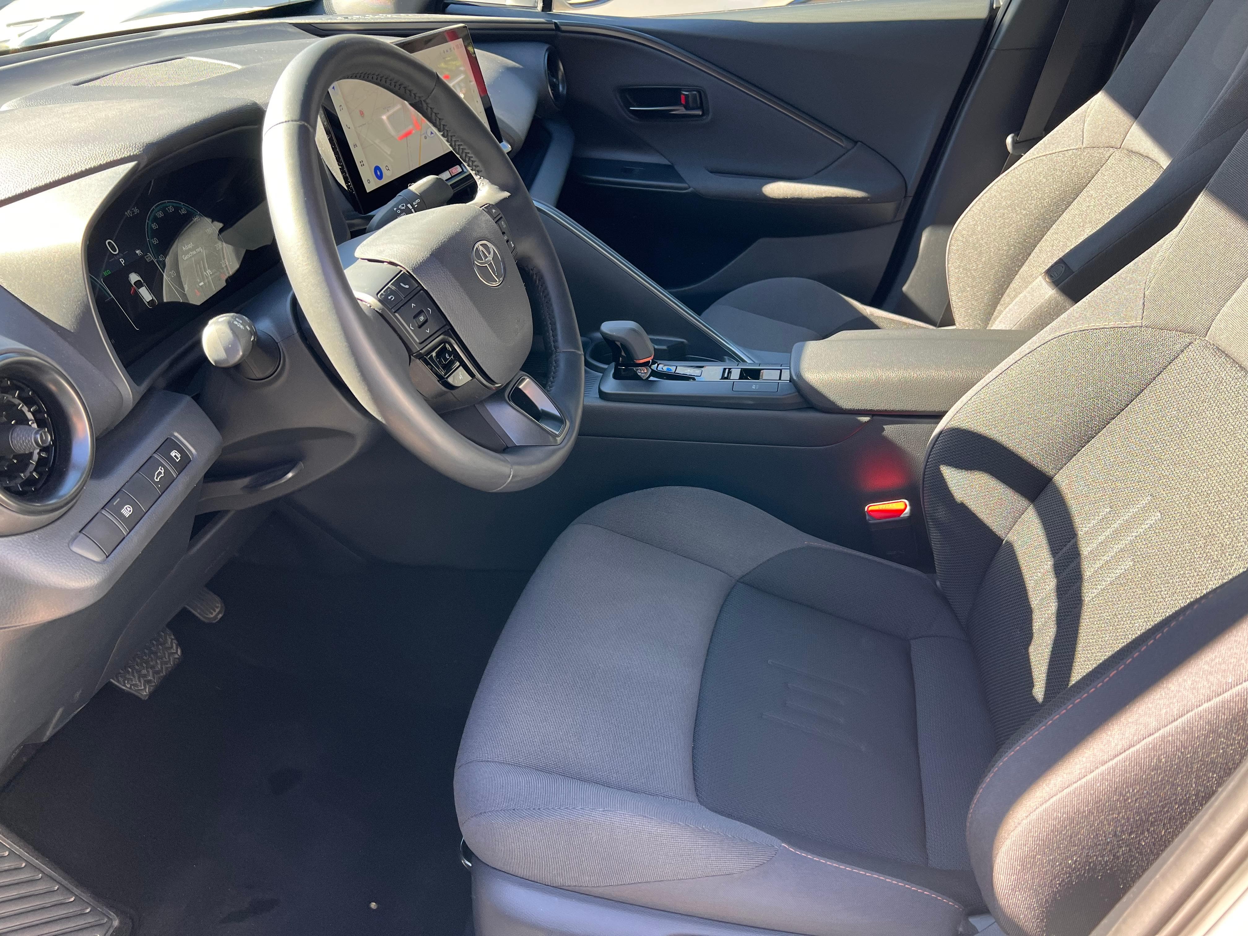 TOYOTA C-HR 1.8 HEV Trend - Bild 9
