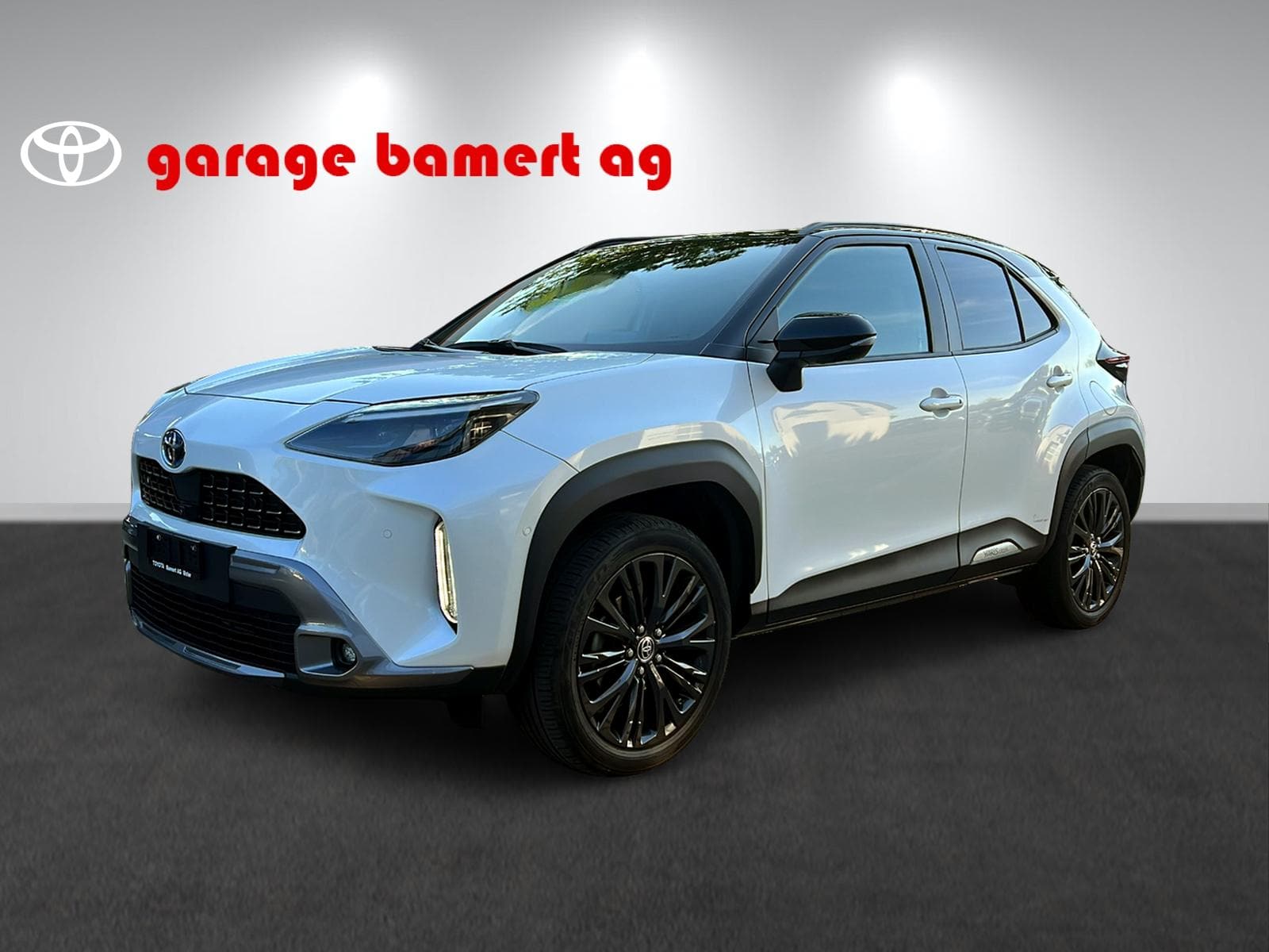 TOYOTA Yaris Cross 1.5 VVT-i HSD Adventure AWD-i - Bild 1