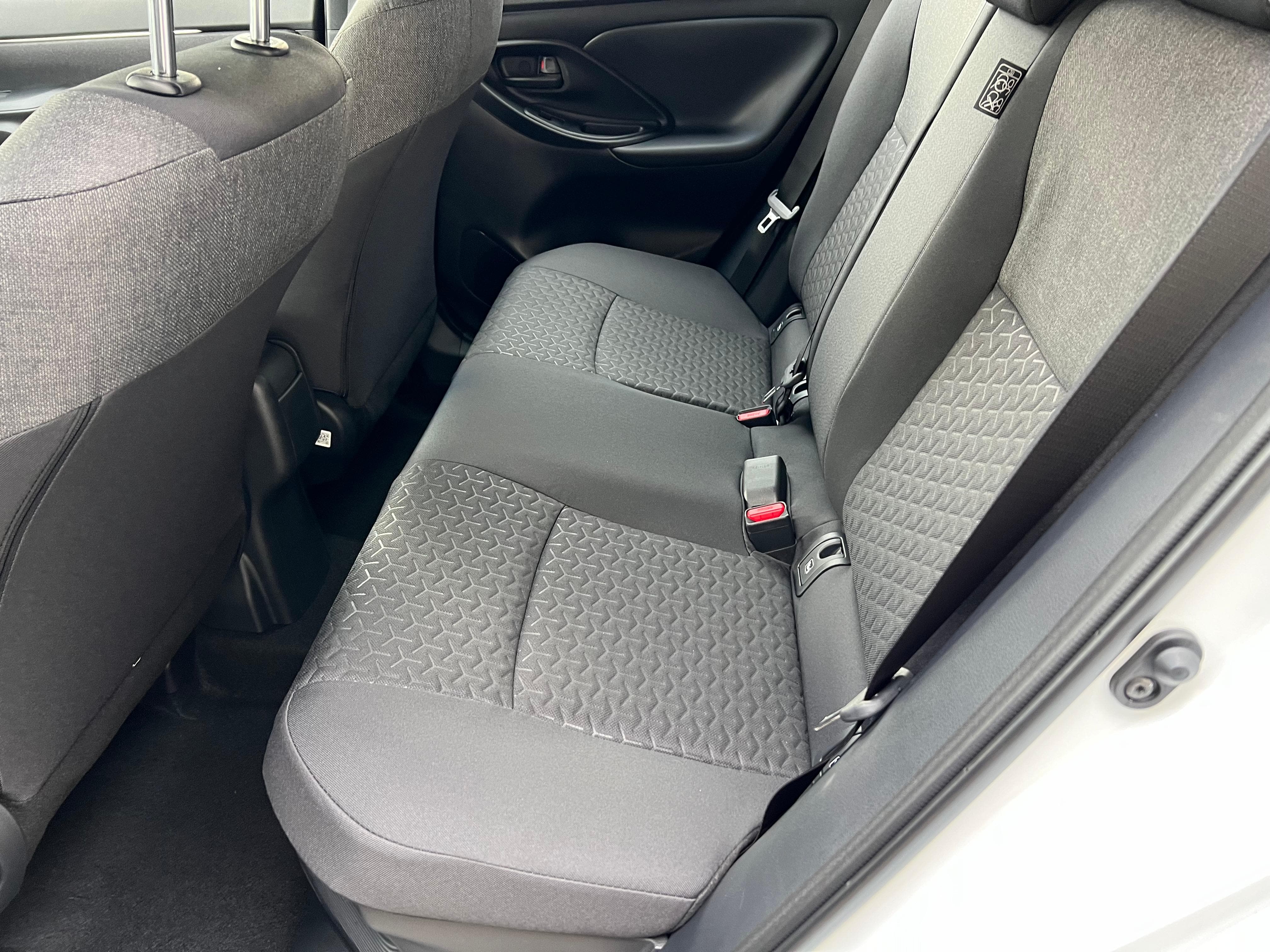 TOYOTA Yaris Cross 1.5 VVT-i HSD Trend AWD-i - Bild 11