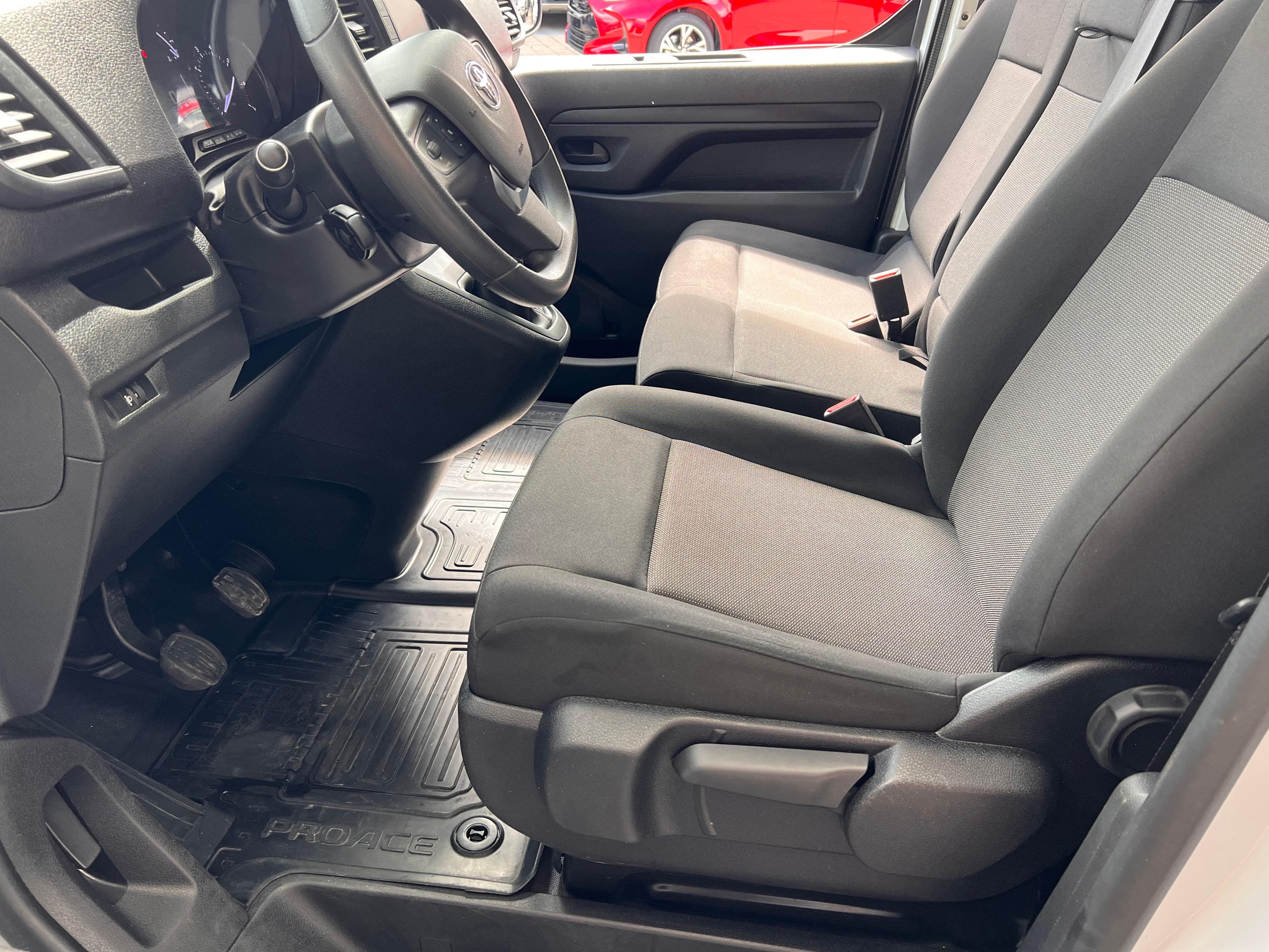 TOYOTA PROACE Van L2 2.0 D Comfort - Bild 9