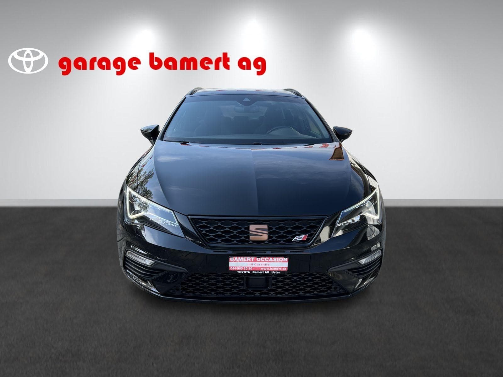 SEAT Leon ST 2.0 TSI 300 Cupra 4Drive DSG - Bild 2