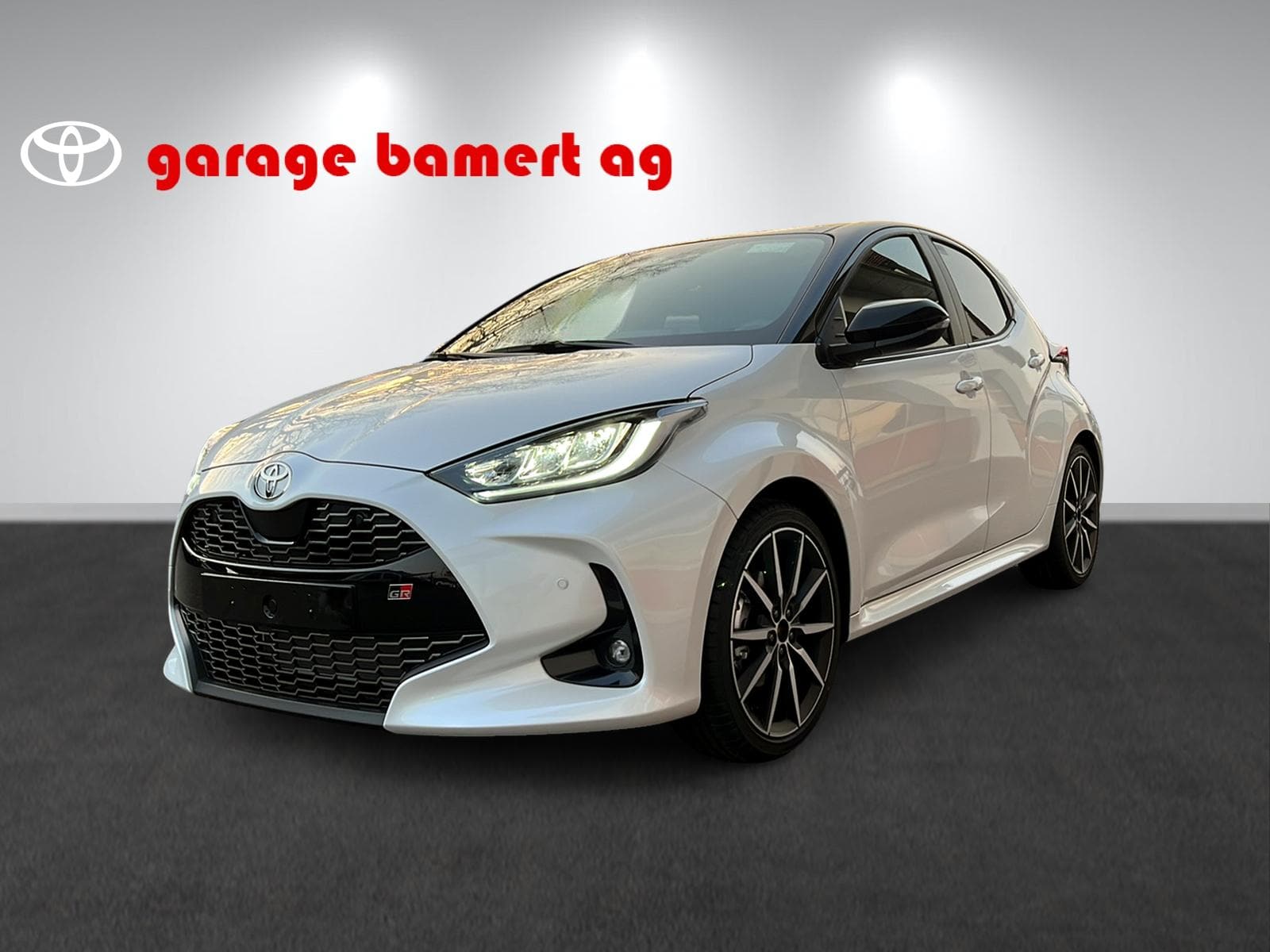 TOYOTA Yaris 1.5 VVT-i HSD GR Sport - Bild 1