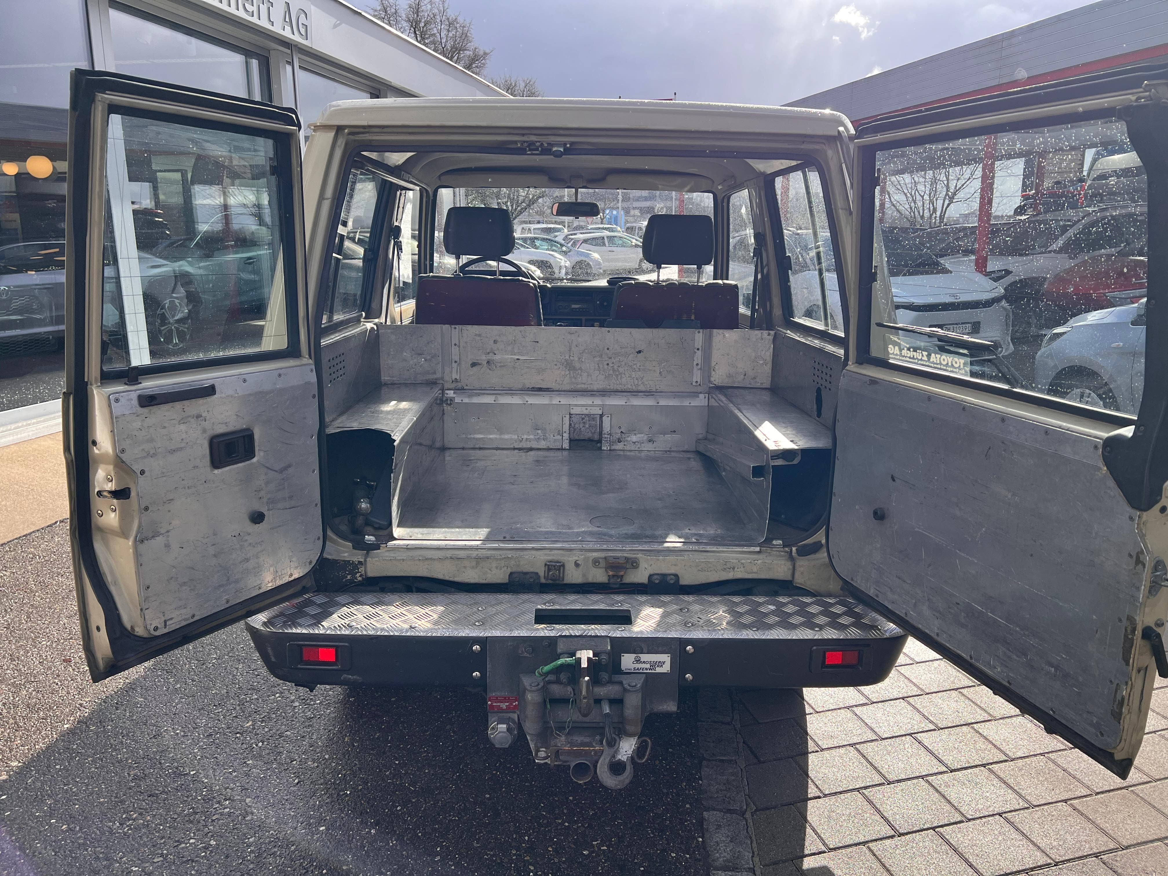 TOYOTA Land Cruiser 3.5 D Hardtop - Bild 7
