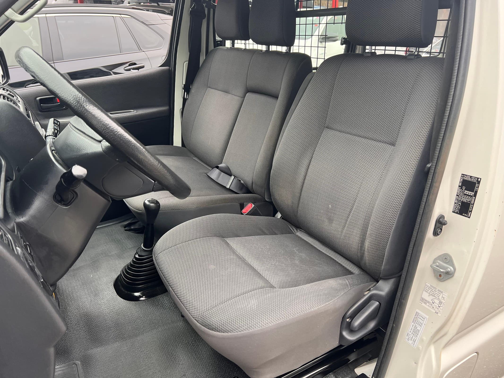 TOYOTA HI-ACE HIACE Kaw. 2.5 D-4D 4T. - Bild 10