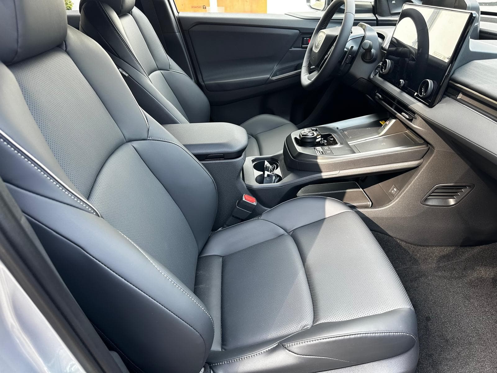 TOYOTA bZ4X Touring Premium AWD - Bild 13
