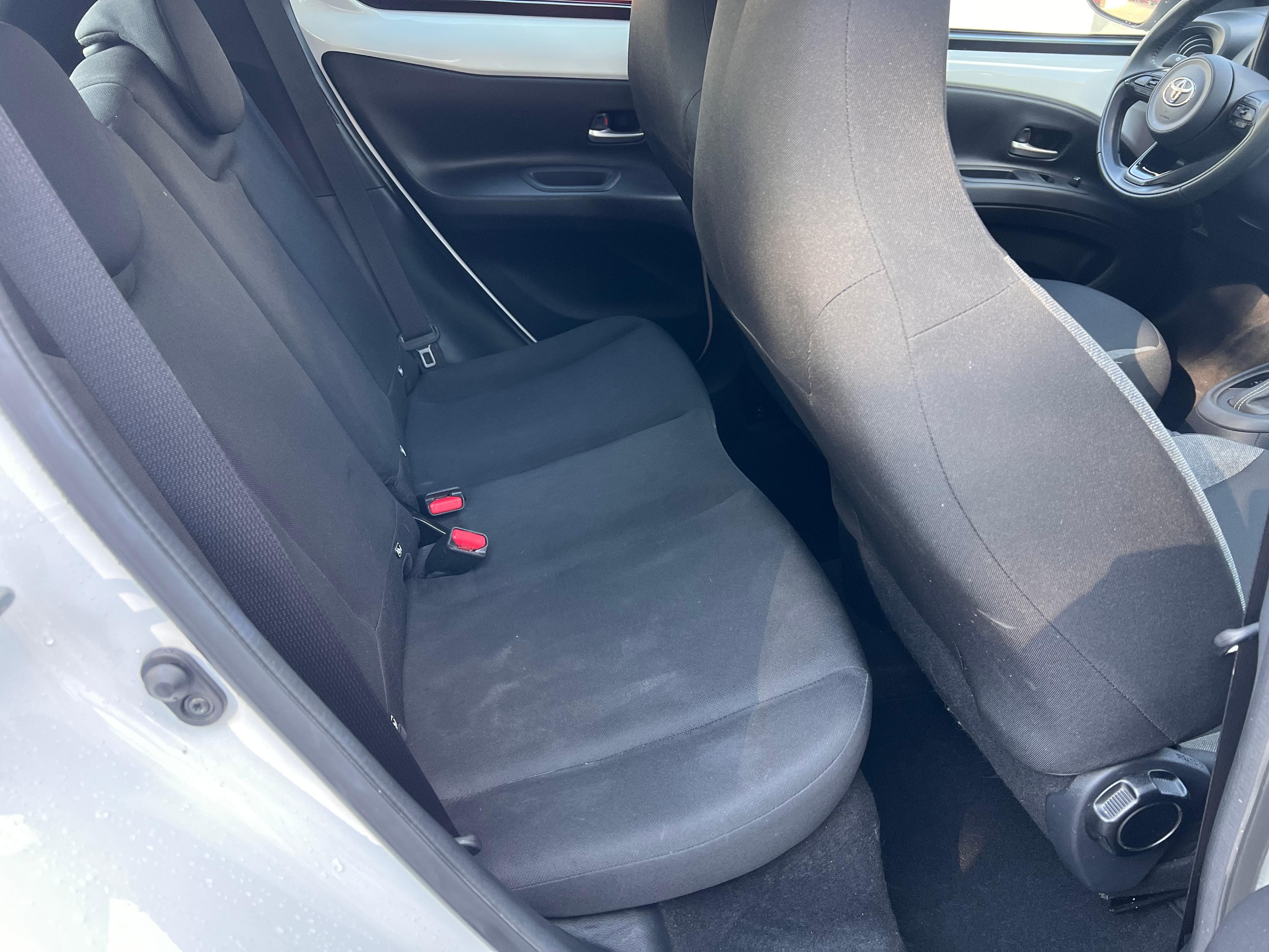 TOYOTA Aygo X 1.0 VVT-i Comfort - Bild 12