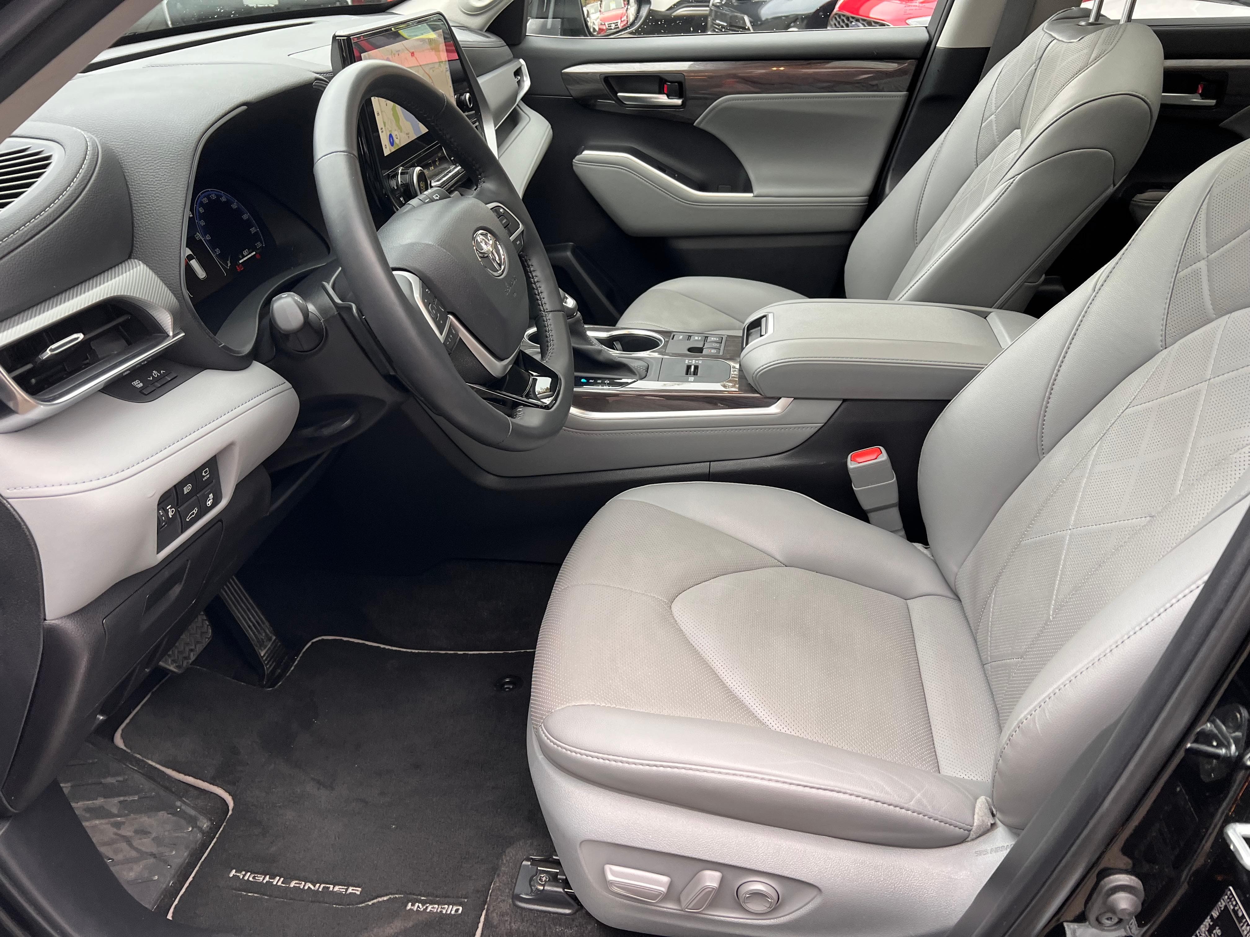 TOYOTA Highlander 2.5 HSD Premium - Bild 9
