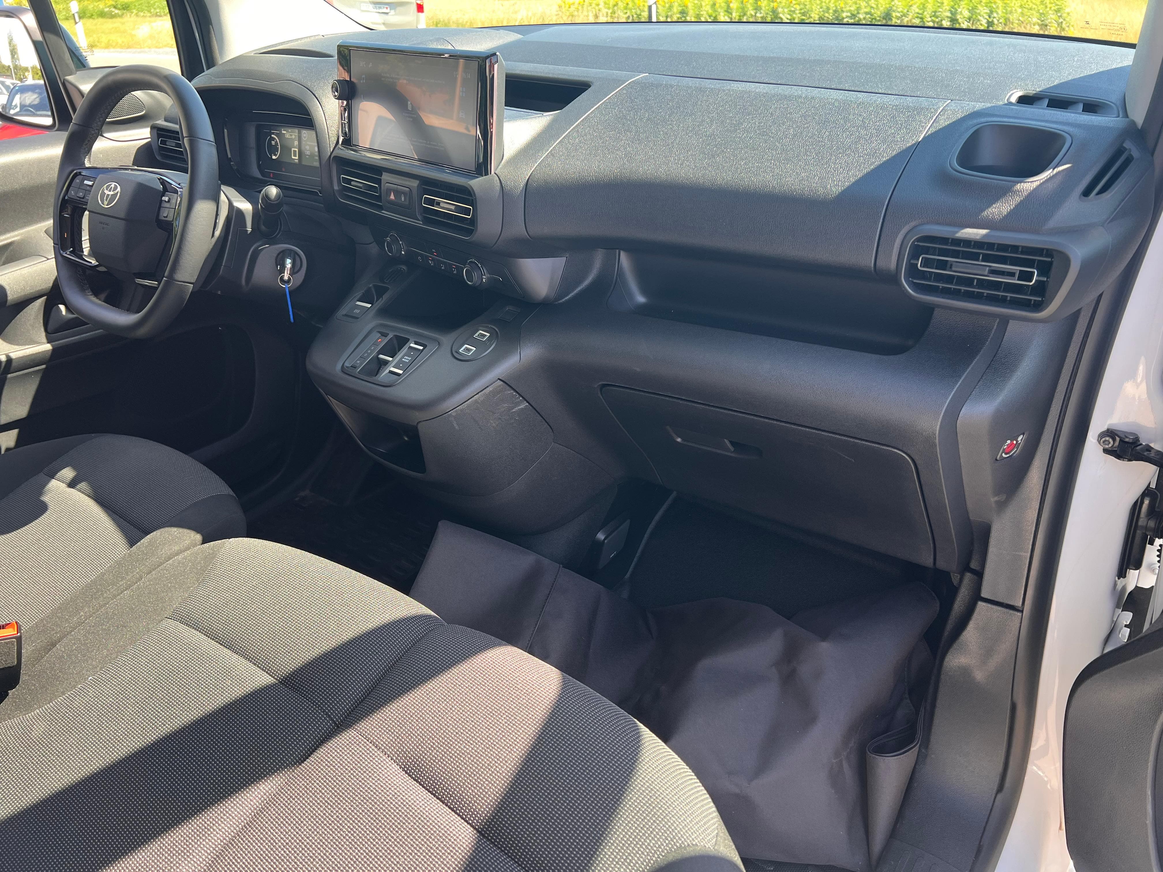 TOYOTA PROACE CITY Van L1 1.5 D Active - Bild 13