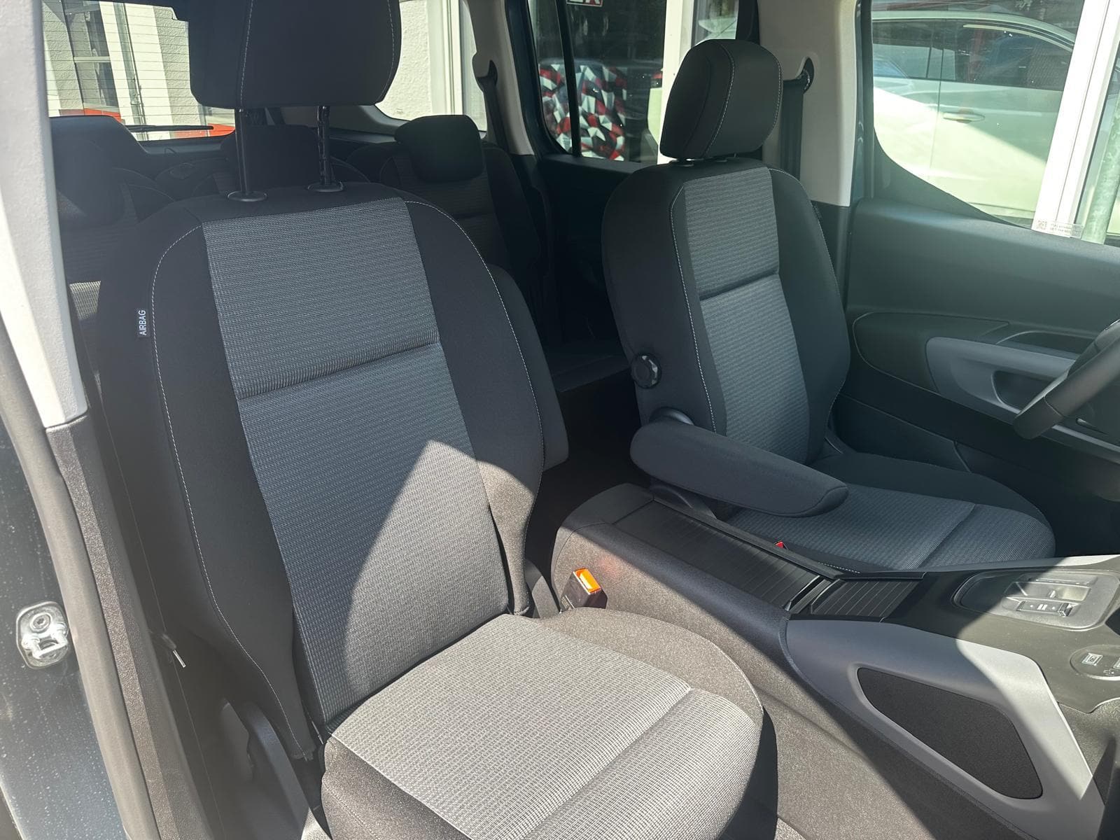 TOYOTA Proace City Verso L2 1.5 HDi 130 Style - Bild 15