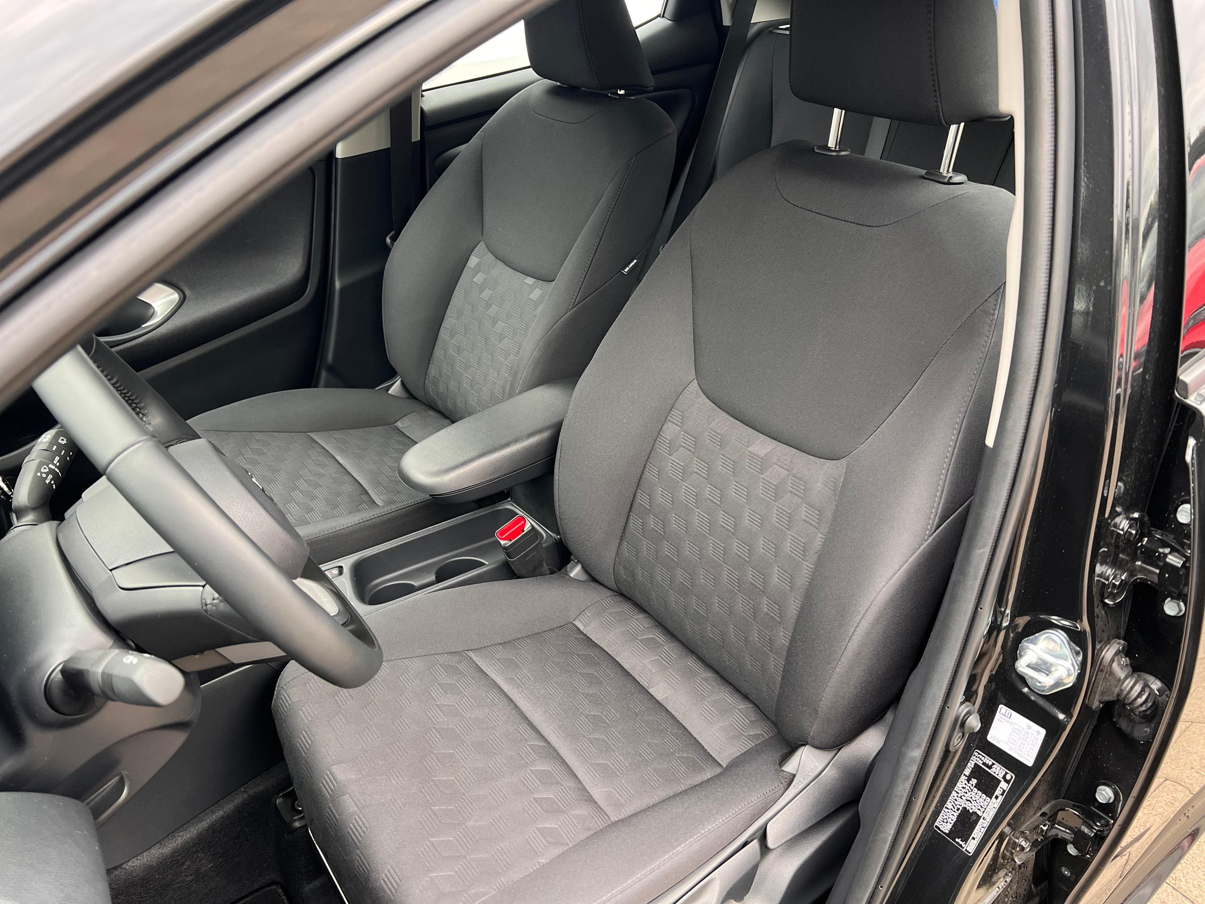 TOYOTA Yaris 1.5 VVT-i HSD Comfort - Bild 10