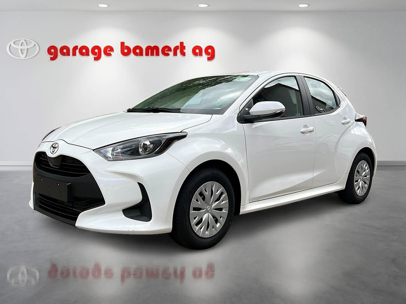 TOYOTA Yaris 1.5 VVT-i HSD Comfort - Bild 1