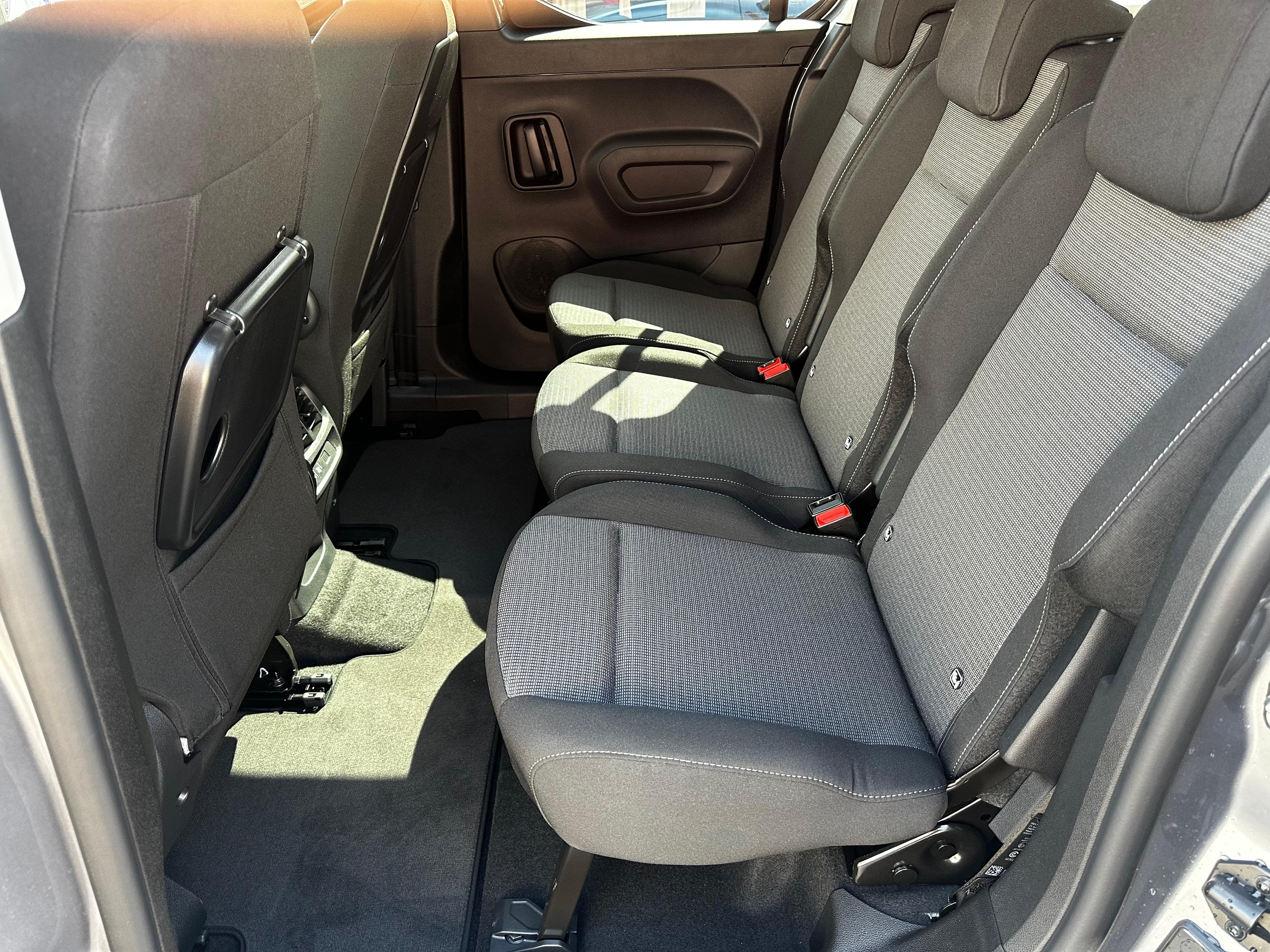TOYOTA Proace City Verso L2 1.5 HDi 130 Trend - Bild 11