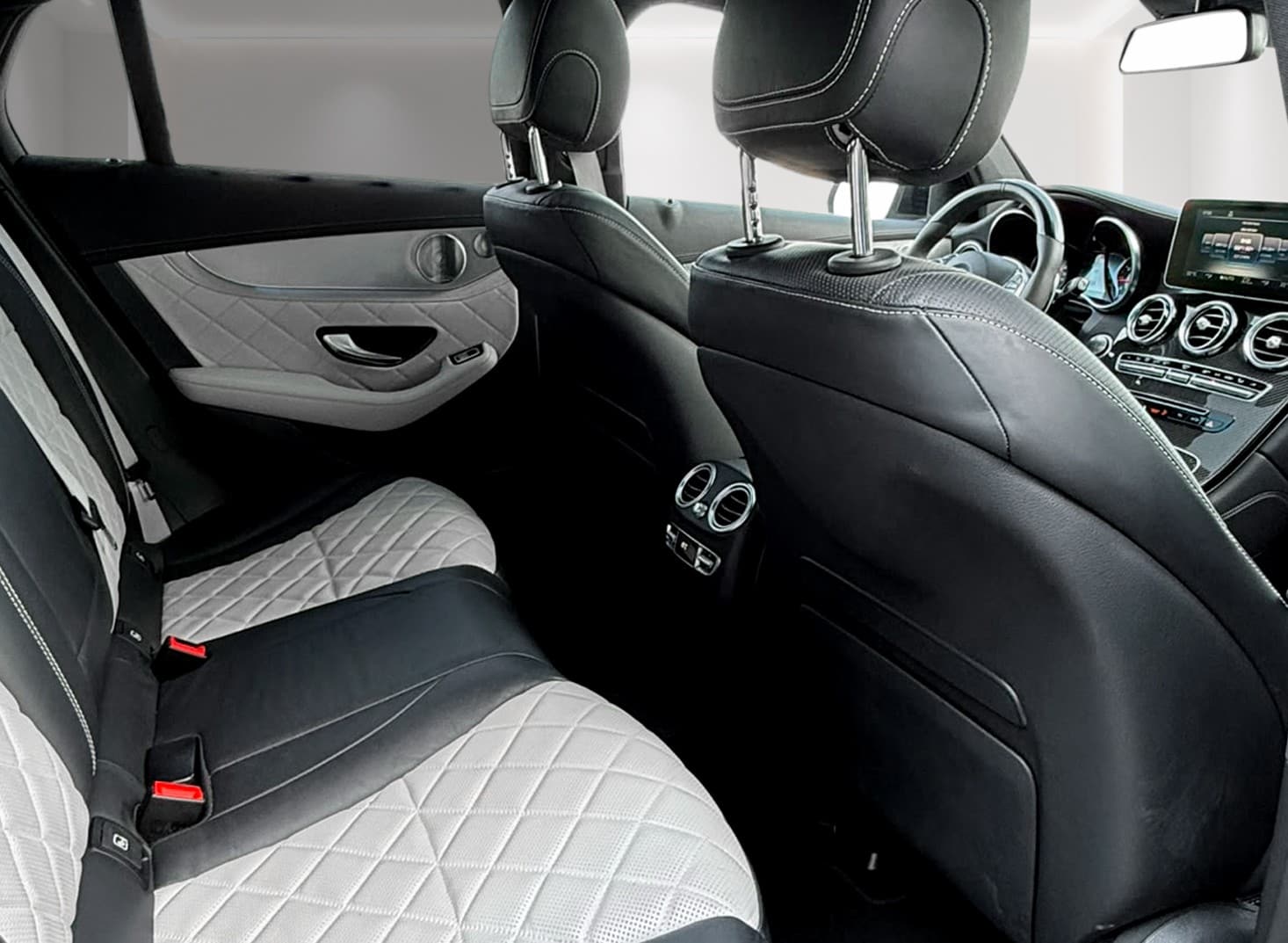 MERCEDES-BENZ GLC Coupé 63 S AMG 4Matic+ 9G-Tronic, CH-Auto inkl. Service & Garantie! - Bild 17