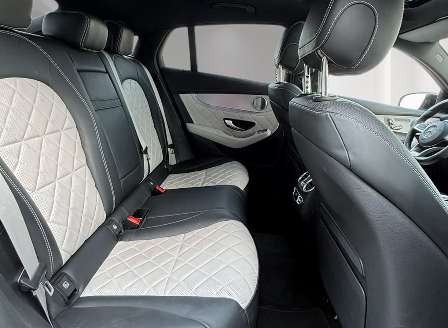 MERCEDES-BENZ GLC Coupé 63 S AMG 4Matic+ 9G-Tronic, CH-Auto inkl. Service & Garantie! - Bild 18