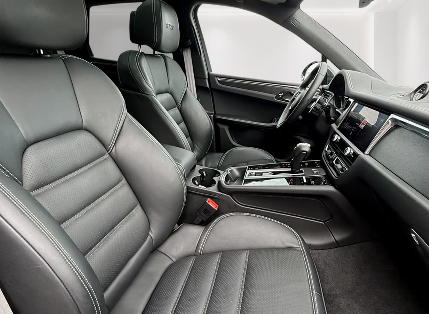 PORSCHE Macan GTS PDK Vollausstattung! Porsche Garantie - 01.2028 - Bild 18