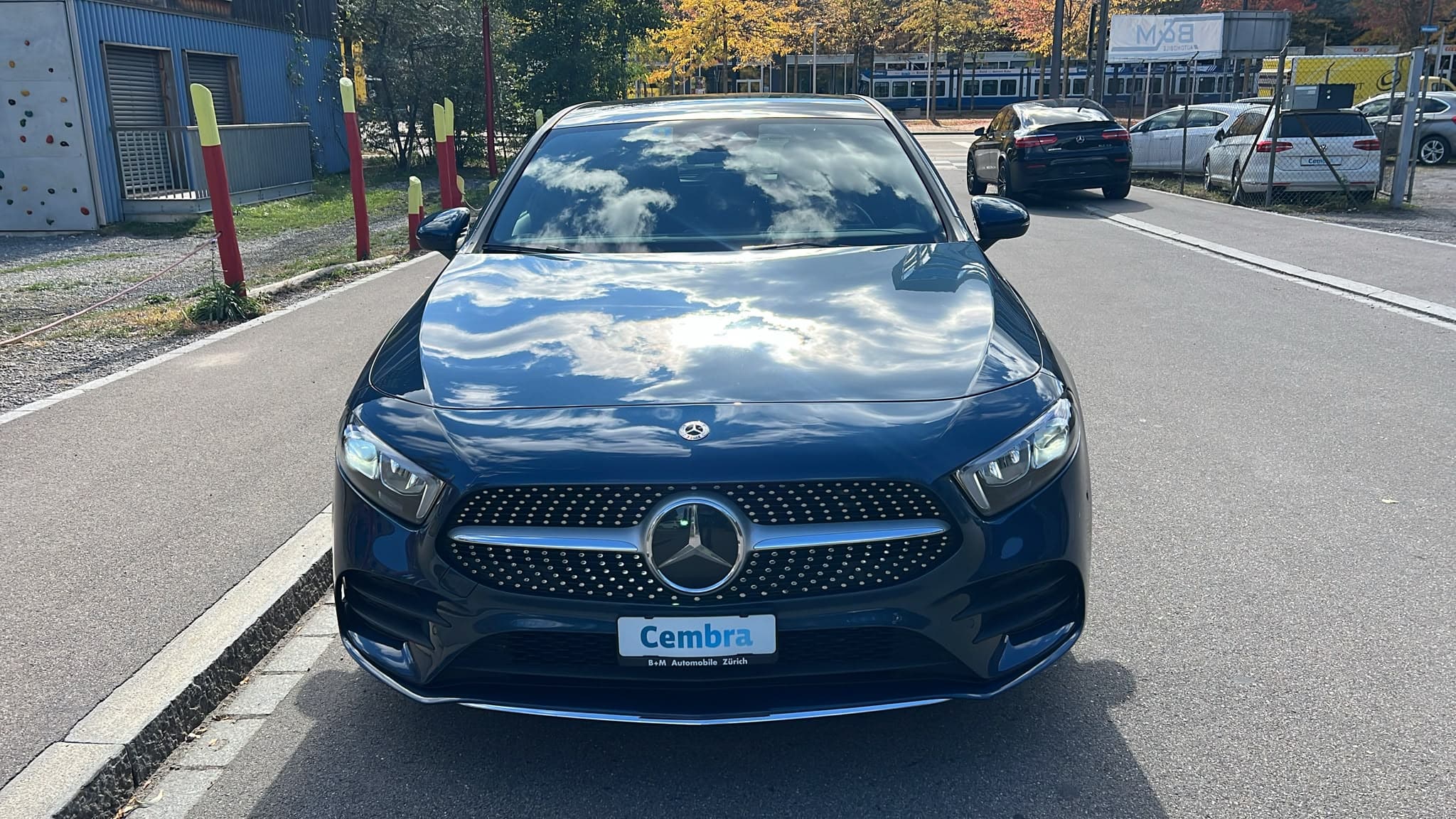 MERCEDES-BENZ A 200 AMG Line 7G-DCT - Bild 2