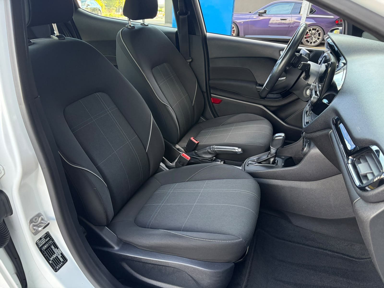 FORD Fiesta 1.0 SCTi Trend Automat - Bild 14