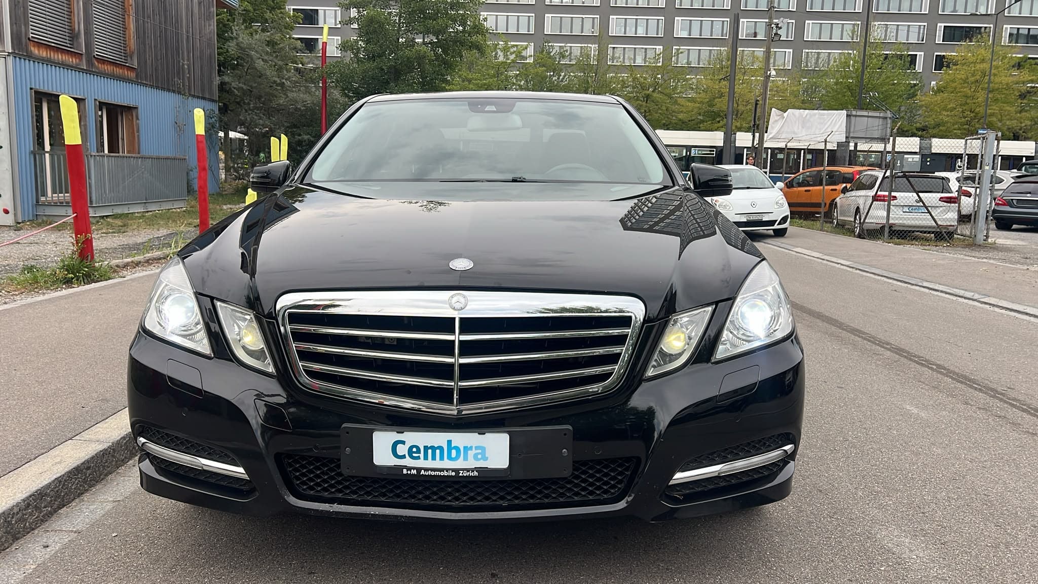 MERCEDES-BENZ E 350 CDI BlueEff. Avantgarde 4Matic 7G-Tronic - Bild 2