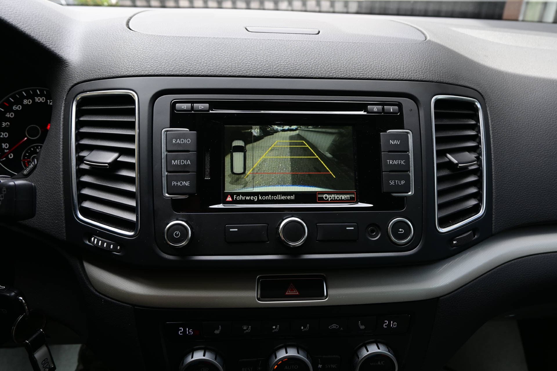SEAT Alhambra 2.0 TDI Reference DSG*7Plätzer*integrierte Kindersitze*Anhängerkupplung* - Bild 13
