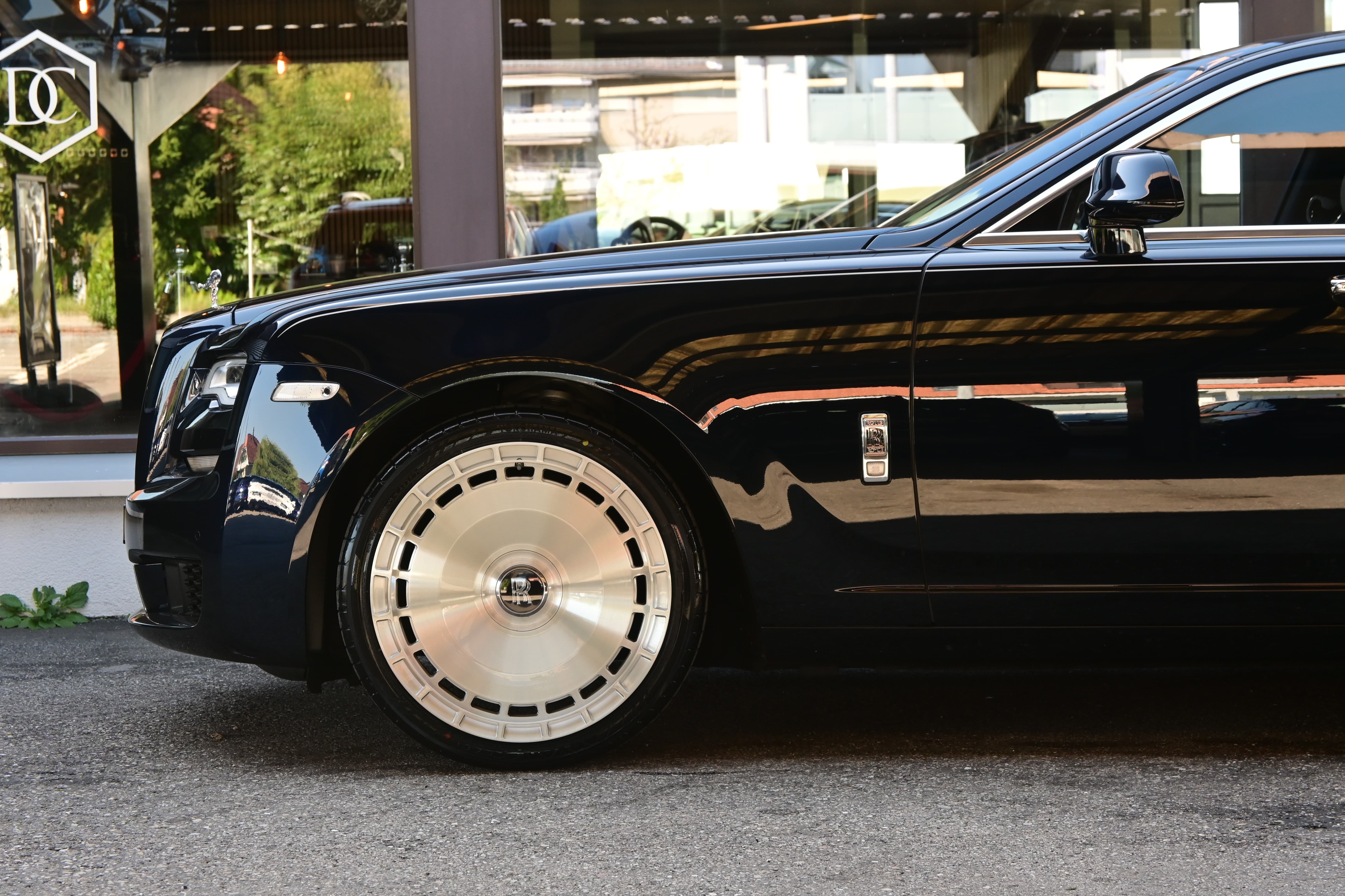 ROLLS-ROYCE Ghost 6.6 V12 *Facelift* HUD*Sternenhimmel*Nightvision* - Bild 5