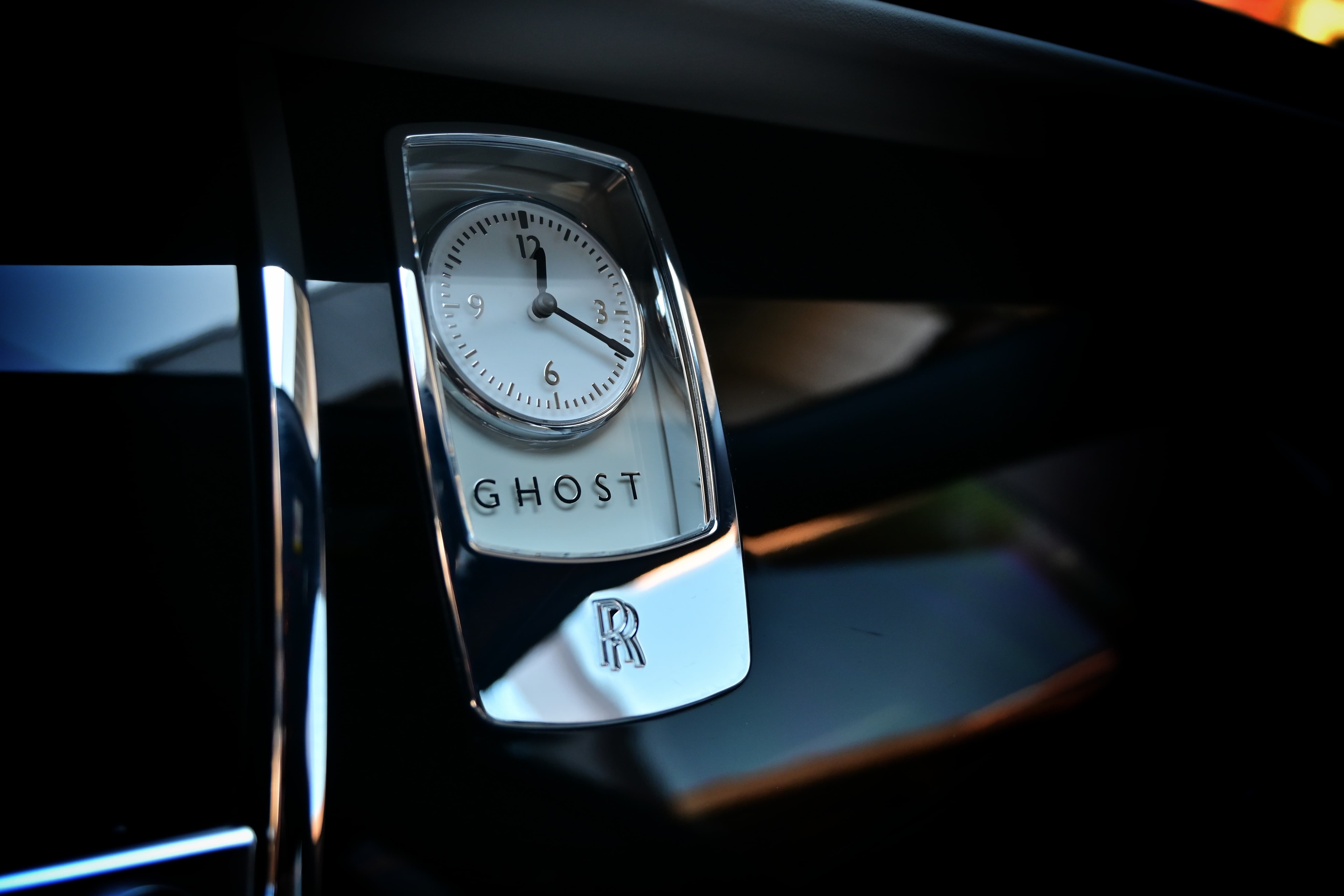 ROLLS-ROYCE Ghost 6.6 V12 *Facelift* HUD*Sternenhimmel*Nightvision* - Bild 19