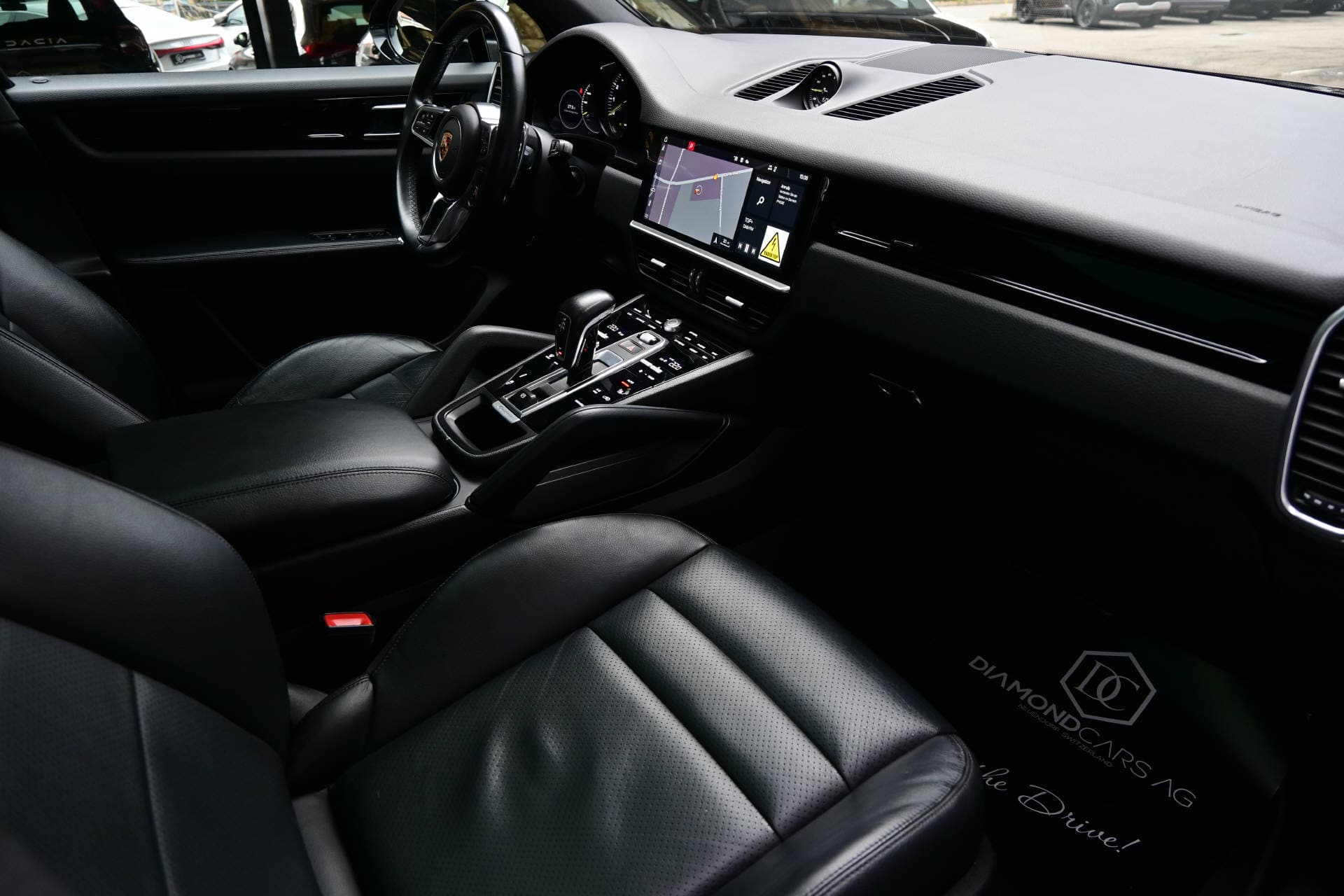 PORSCHE Cayenne 3.0 V6 E-Hybrid *Pano*LED* - Bild 14