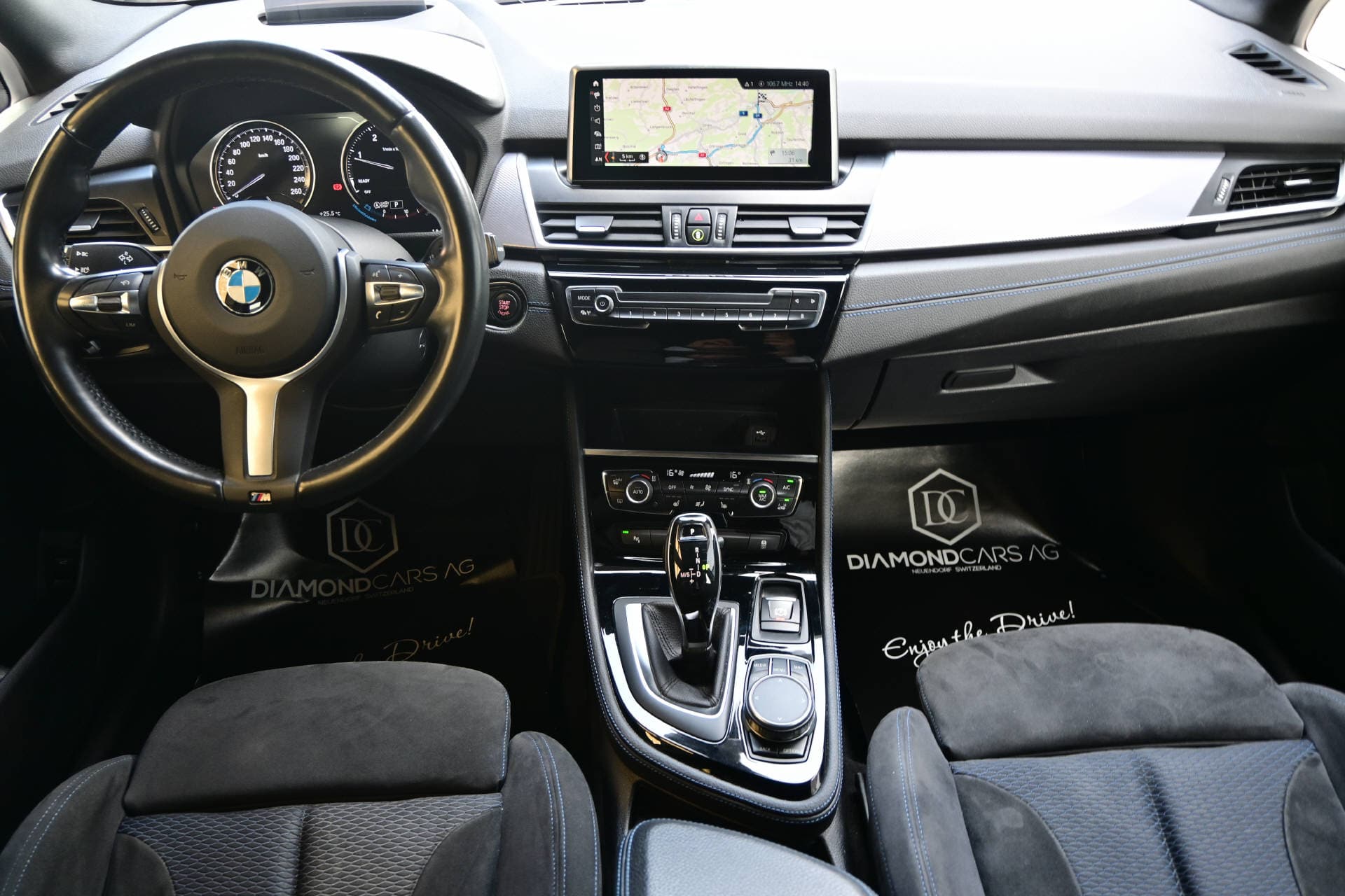 BMW 218d xDrive SAG Active Tourer *M-Sportpaket* - Bild 16