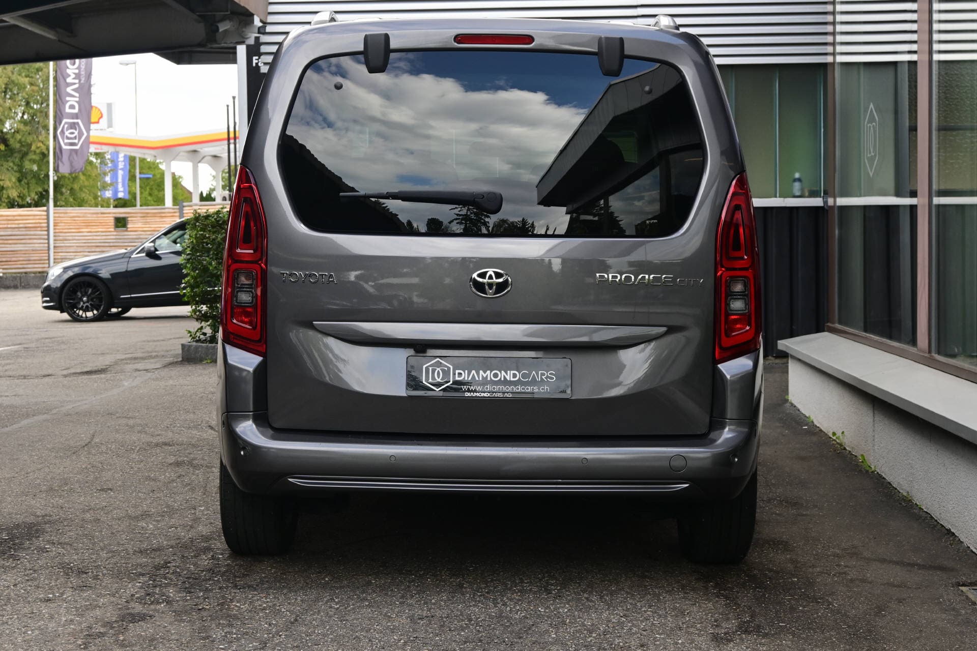 TOYOTA Proace City Verso L1 1.5 HDi Trend *7Plätzer*AHK*Werksgarantie bis 08/30* - Bild 9