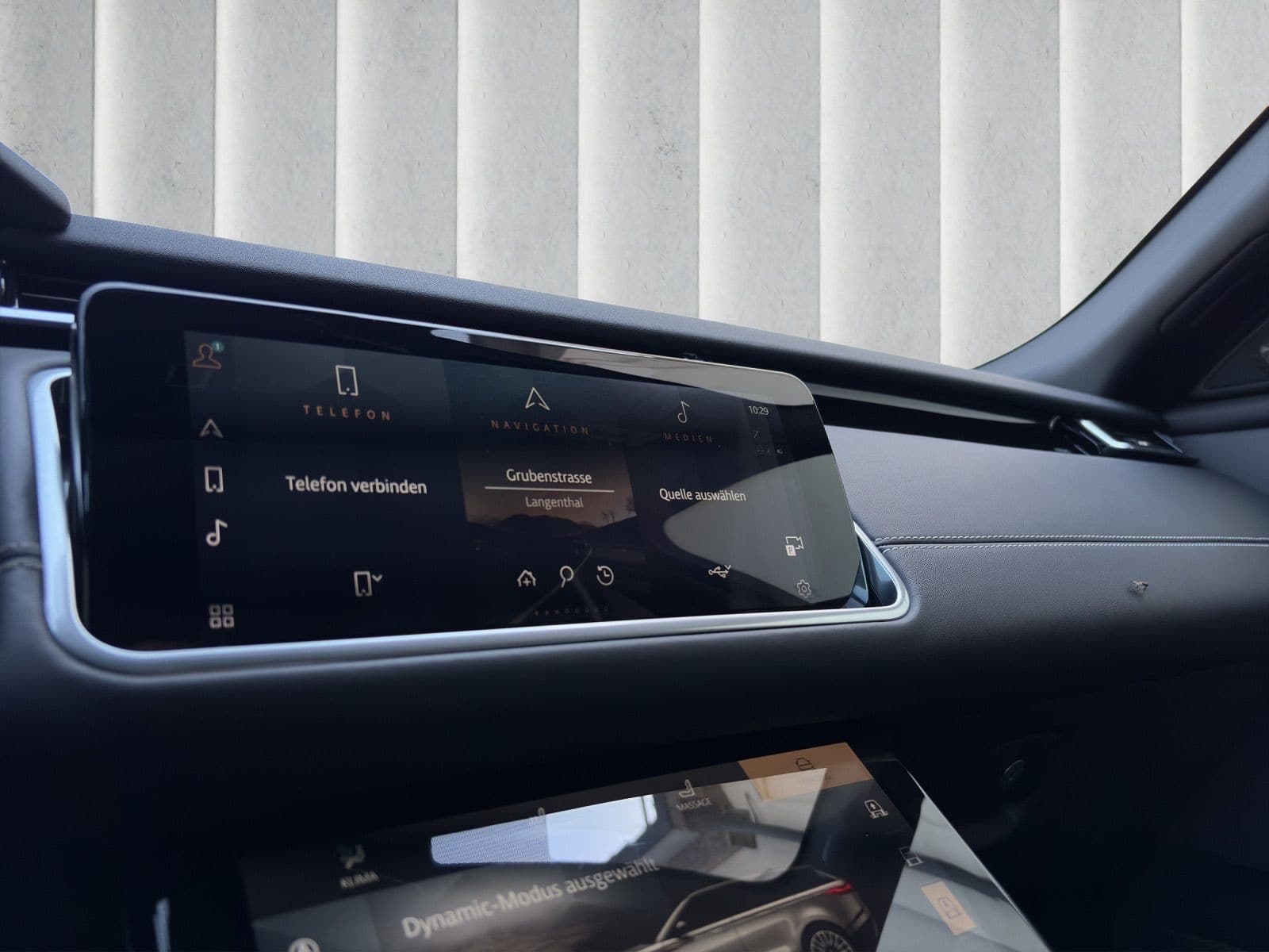 LAND ROVER Range Rover Velar R-Dynamic D 300 I6 MHEV HSE Automatic - Bild 14