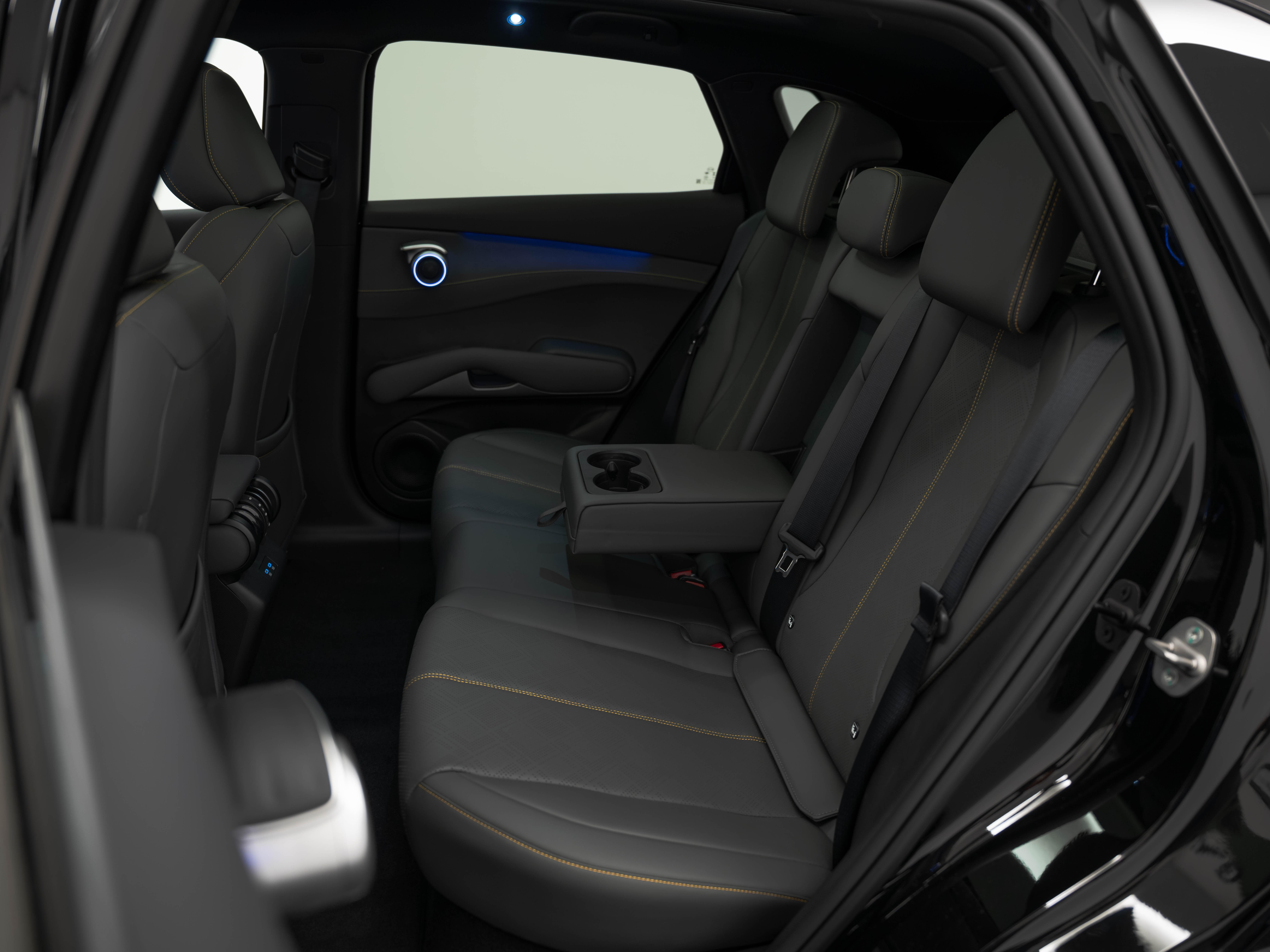 BYD Atto 3 EVO Excellence AWD - Bild 13