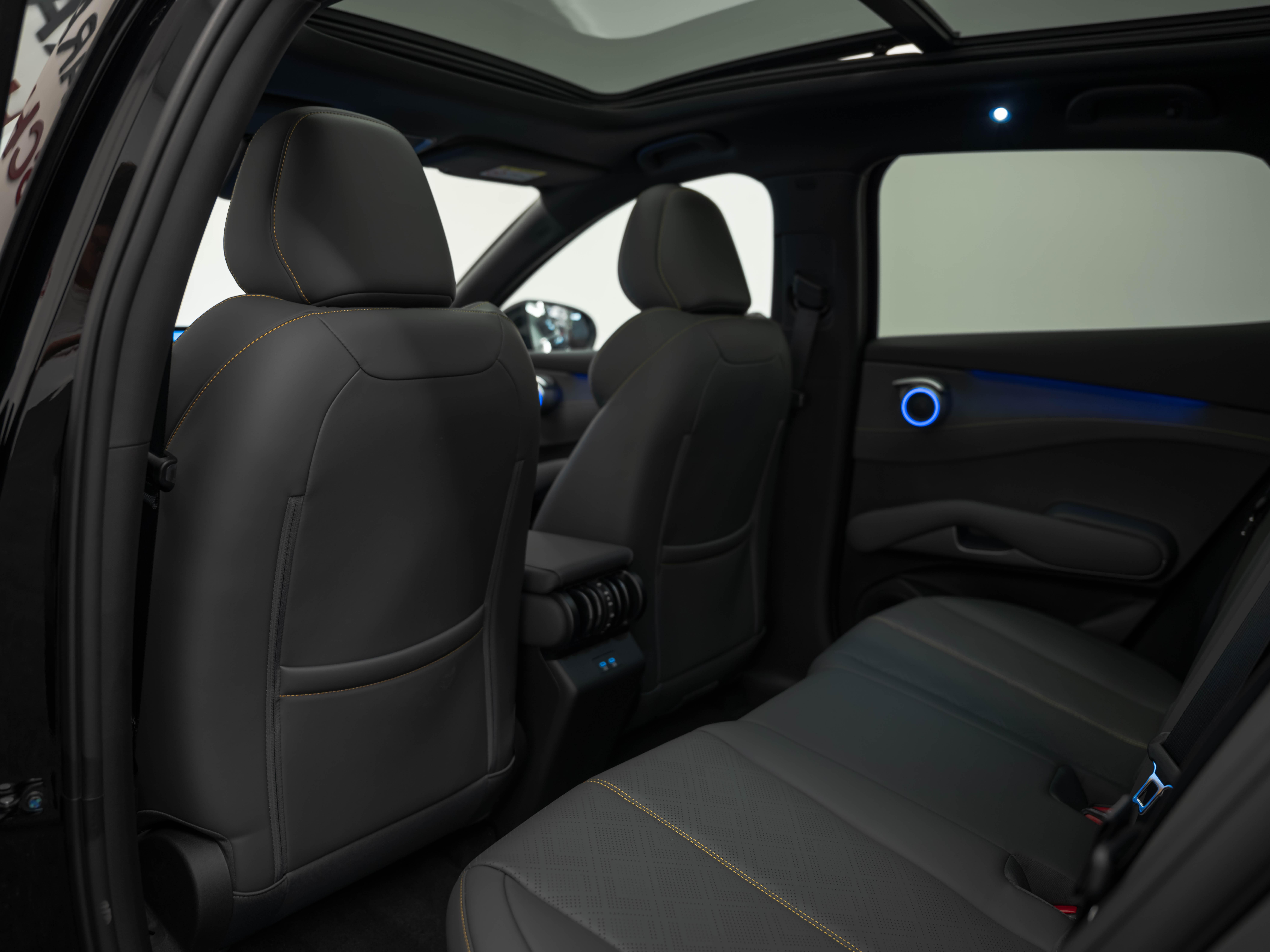 BYD Atto 3 EVO Excellence AWD - Bild 12
