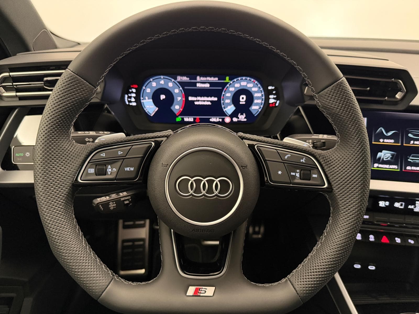 AUDI A3 Sportback 35 TFSI S Line S-Tronic - Bild 19