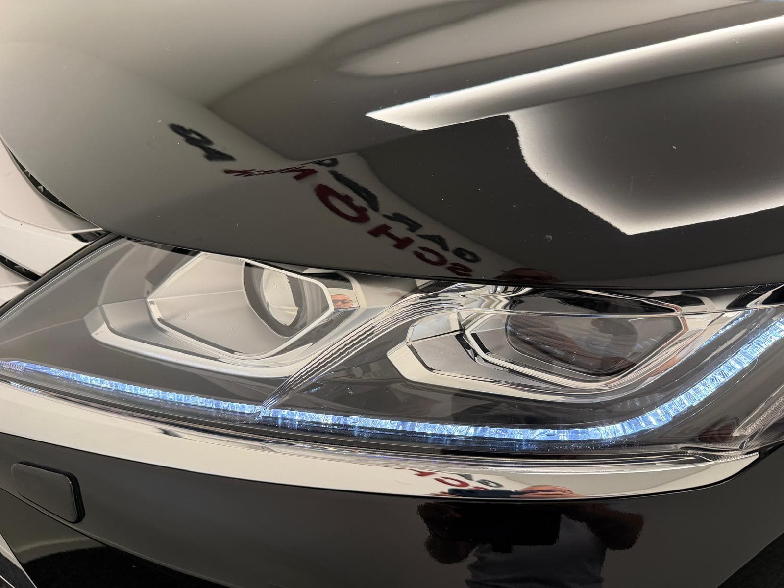 MITSUBISHI Eclipse Cross 1.5 T Diamond 4x4 - Bild 8