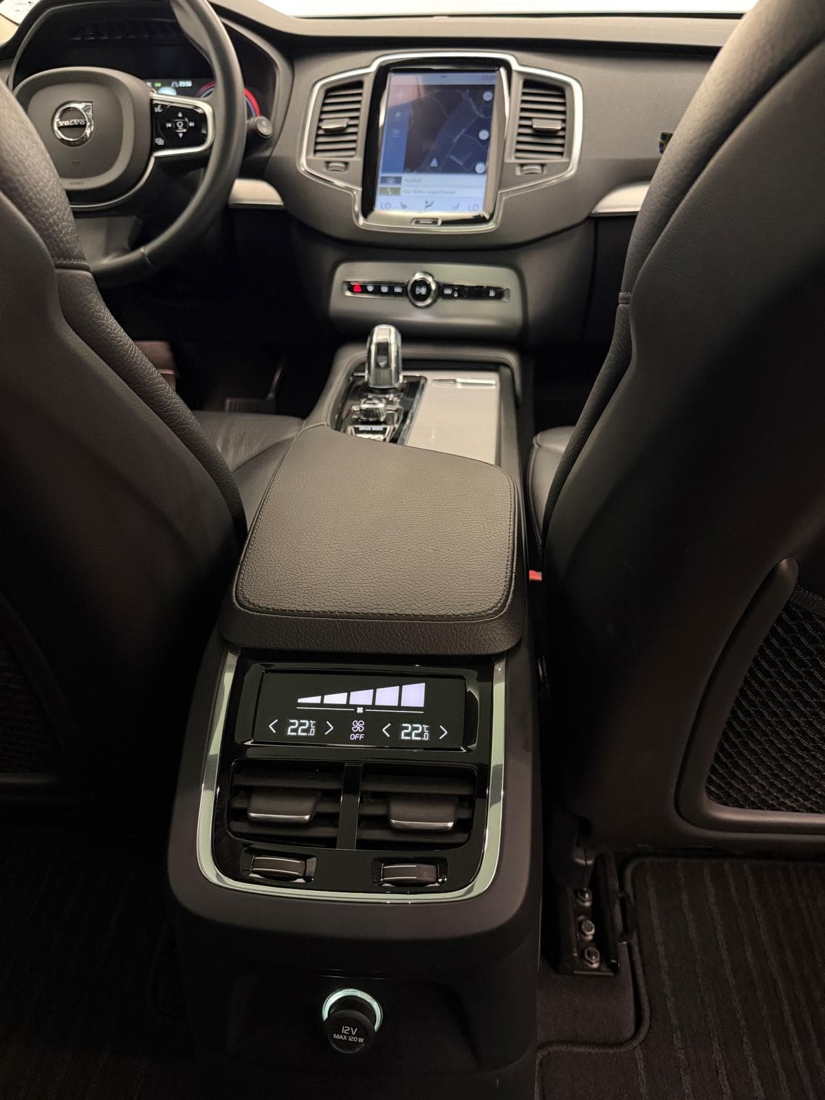 VOLVO XC90 2.0 T8 TE Momentum 7P. AWD - Bild 17