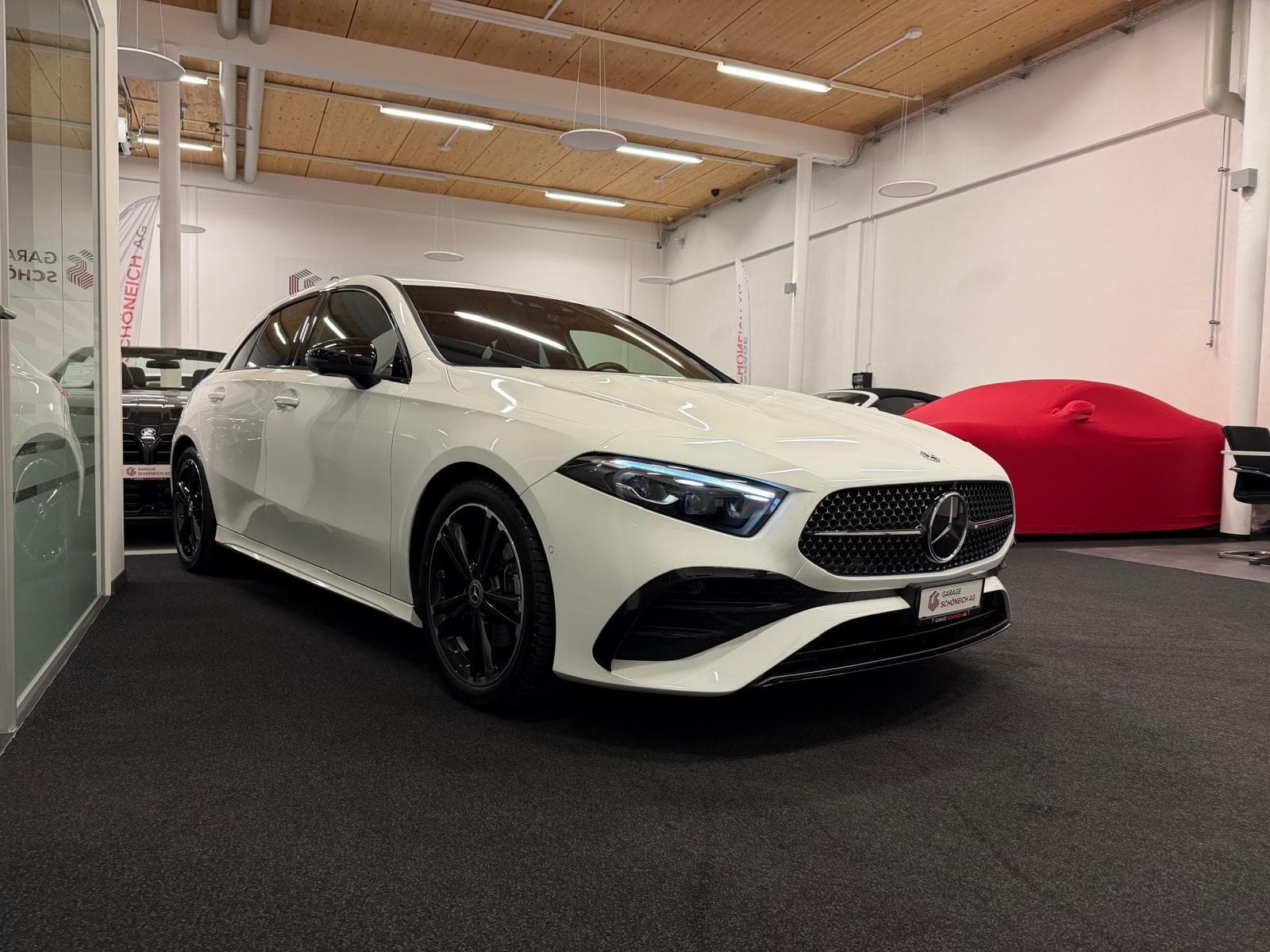 MERCEDES-BENZ A 180 AMG Line - Bild 3
