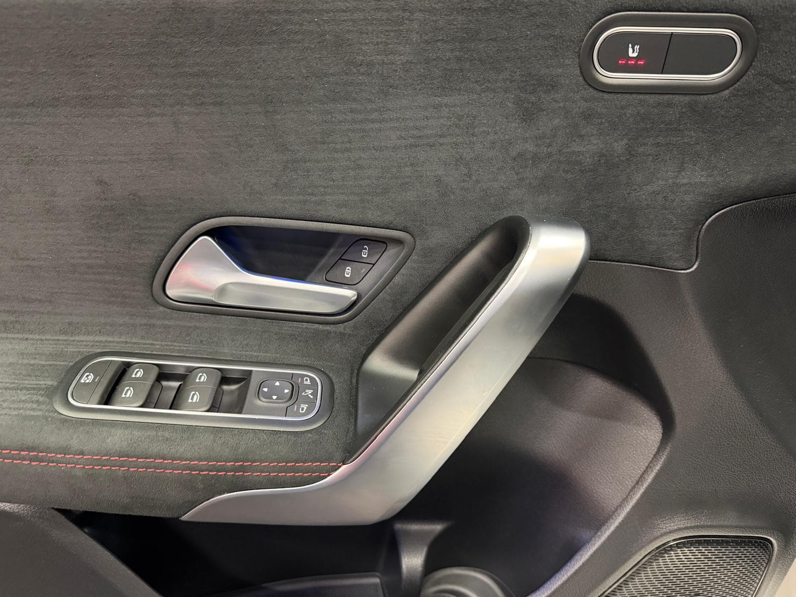 MERCEDES-BENZ A 180 AMG Line - Bild 15
