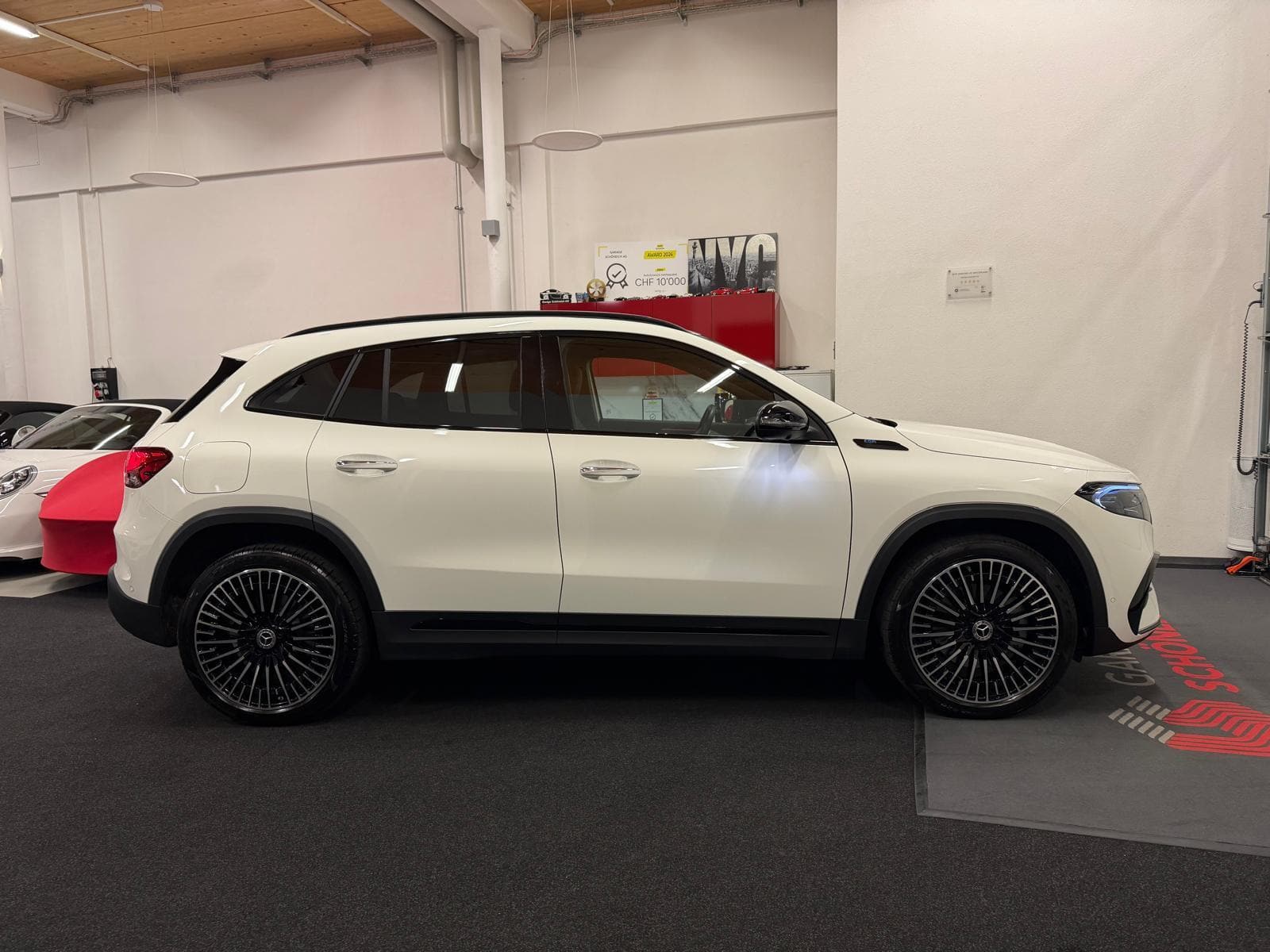 MERCEDES-BENZ EQA 350 Swiss Star AMG Line 4matic - Bild 5