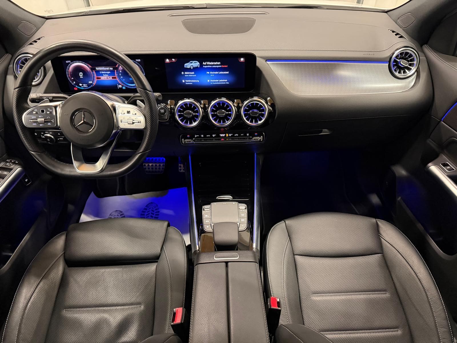 MERCEDES-BENZ EQA 350 Swiss Star AMG Line 4matic - Bild 14